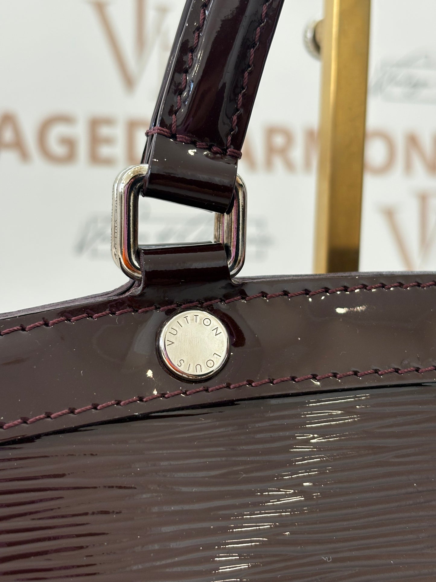 384122 - Louis Vuitton Brea