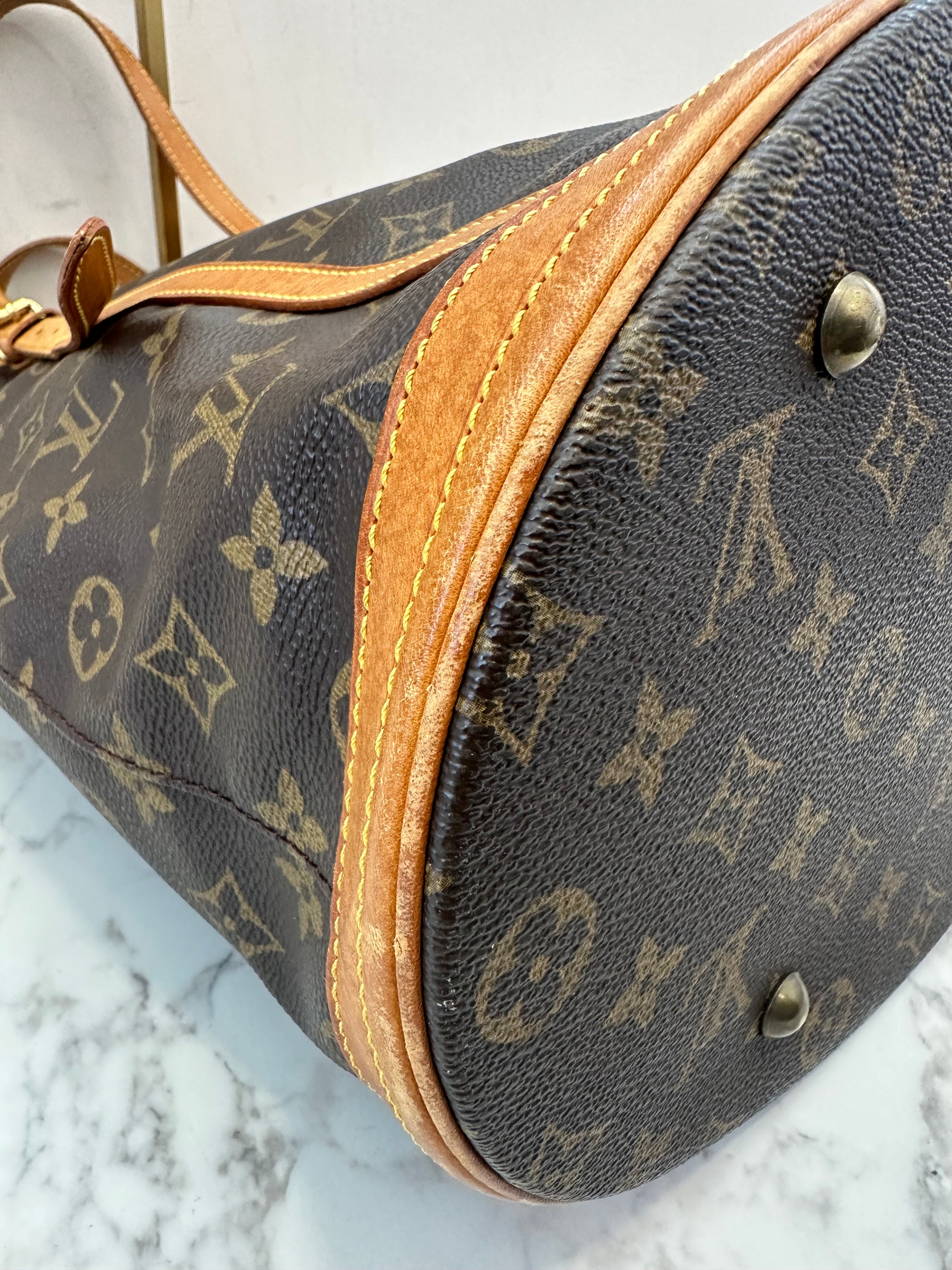 Louis Vuitton Bucket GM