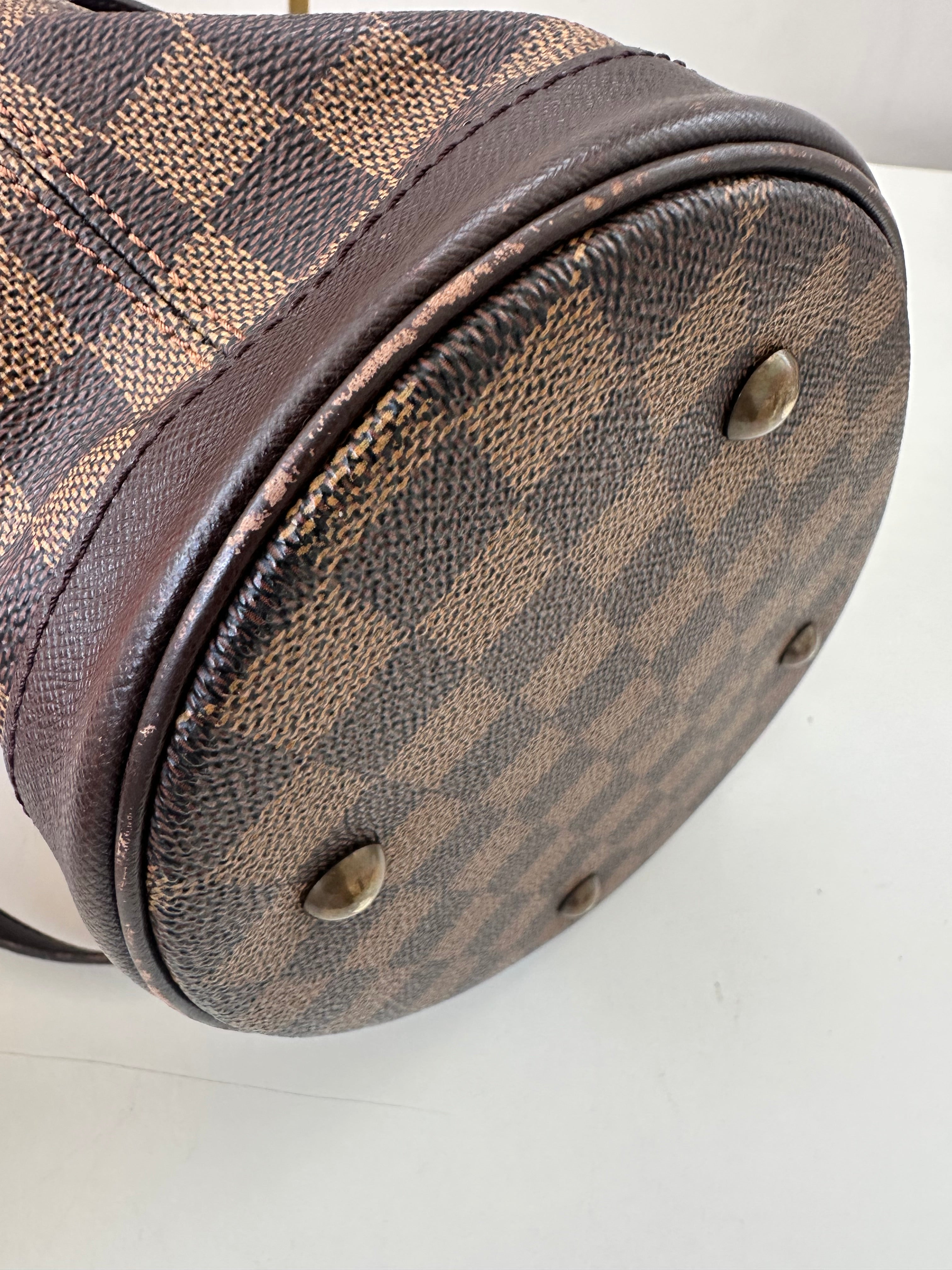 Louis Vuitton Marais