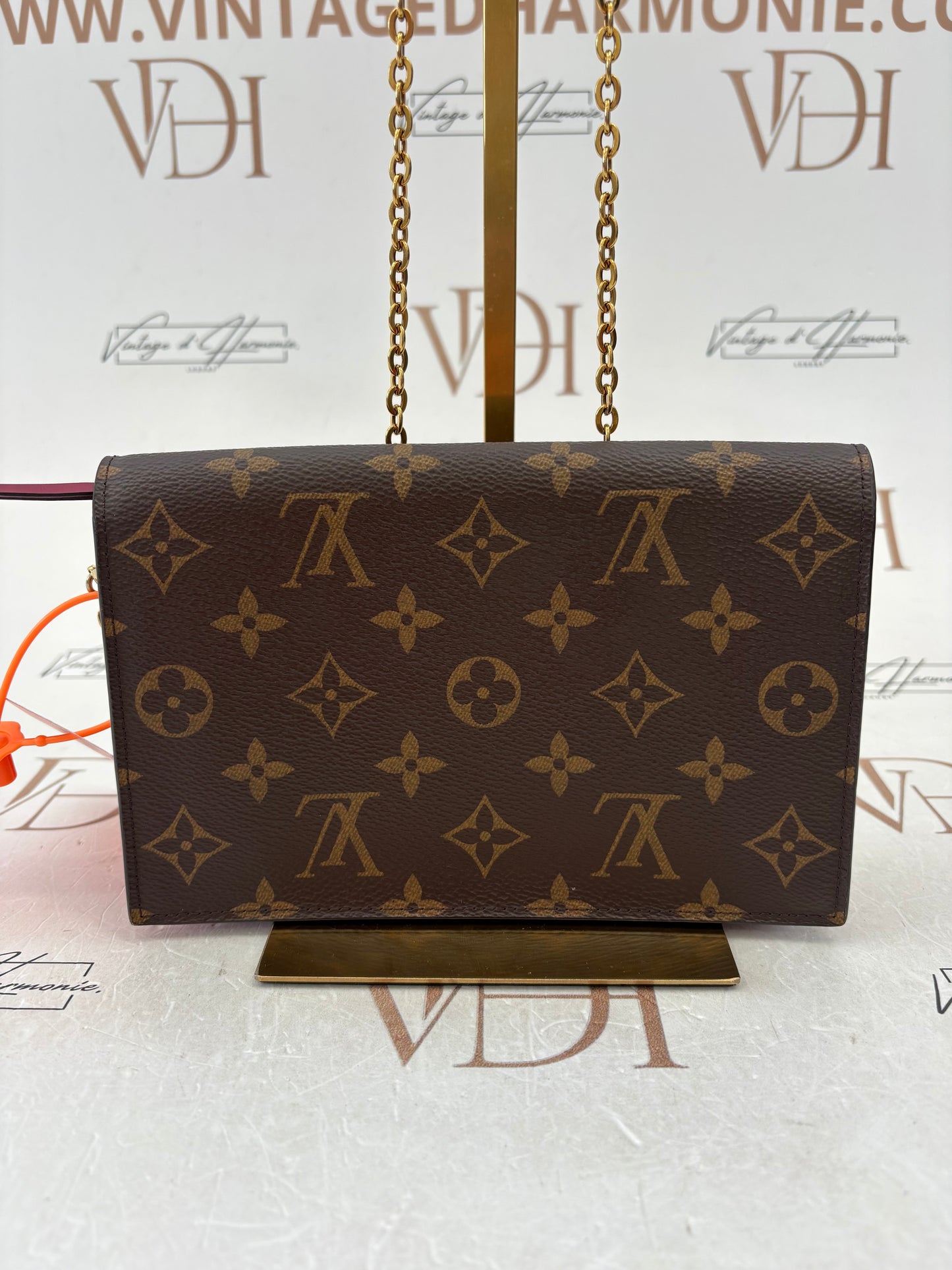 383500 - Louis Vuitton Flore