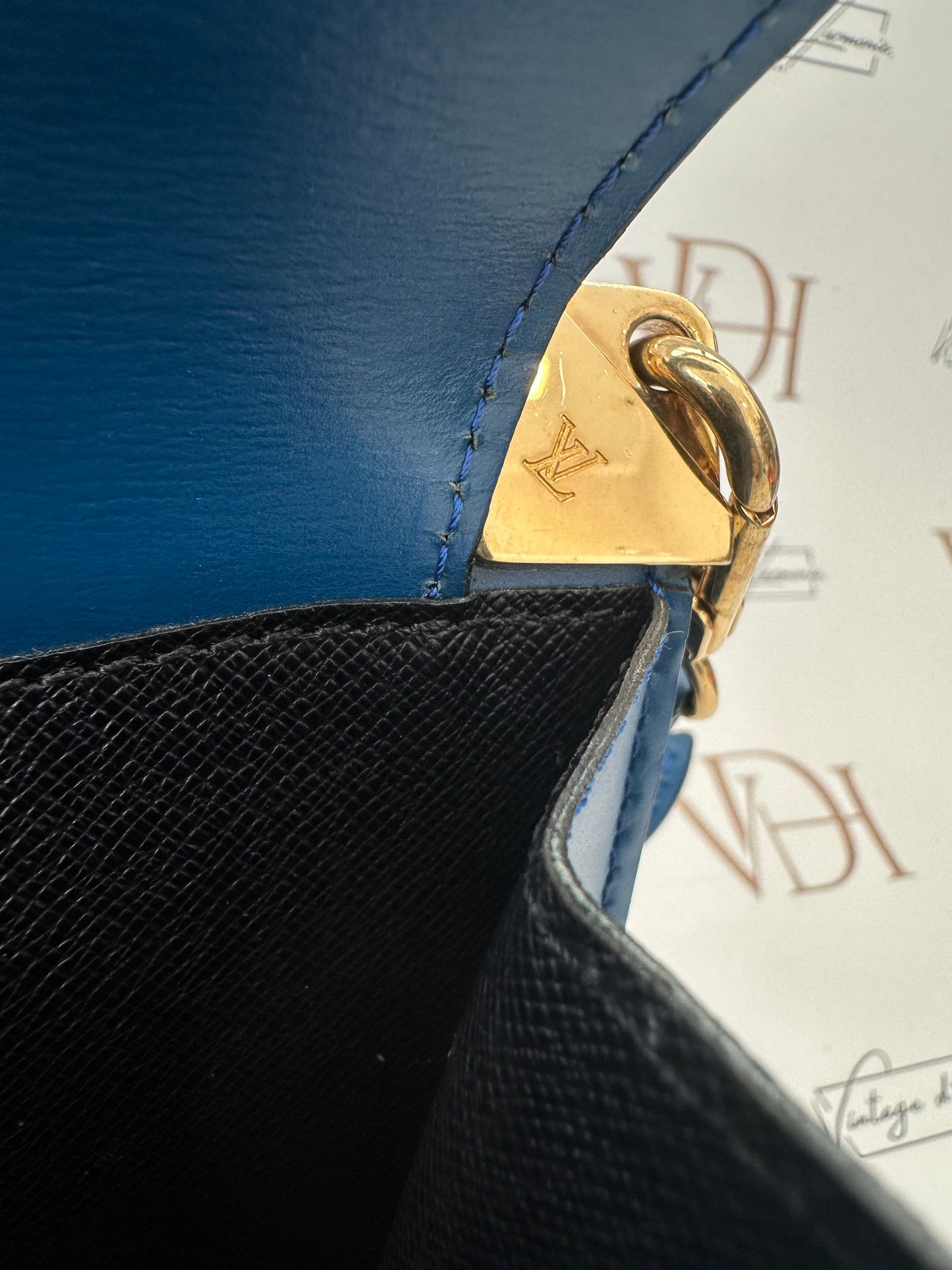 382960 - Louis Vuitton Grenelle