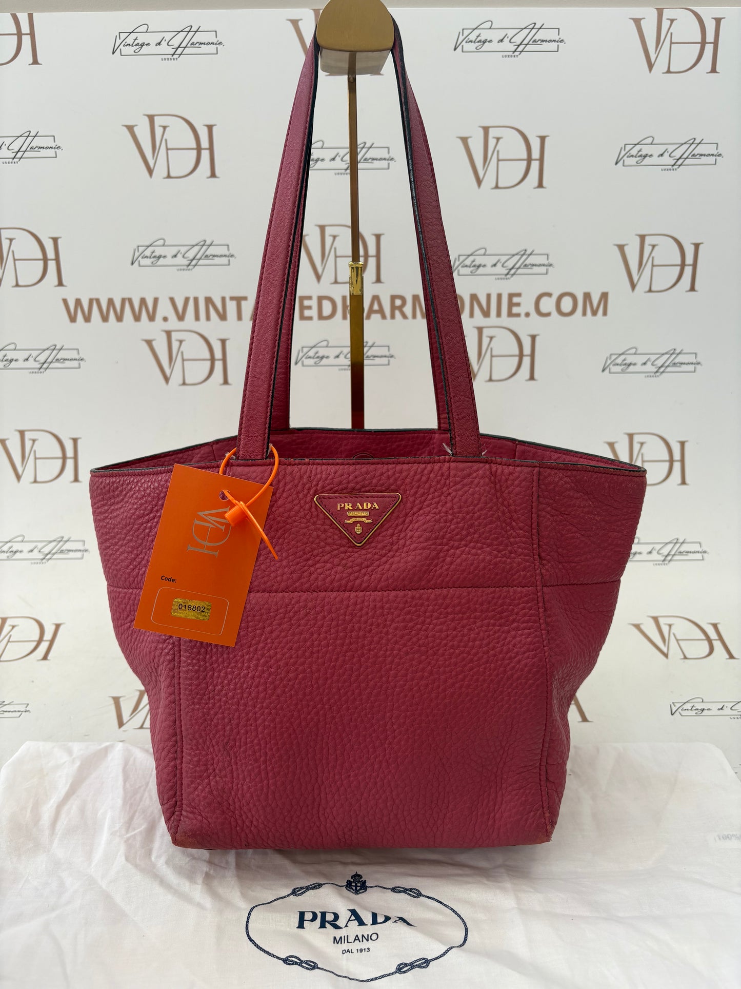 018802 - Prada Pink