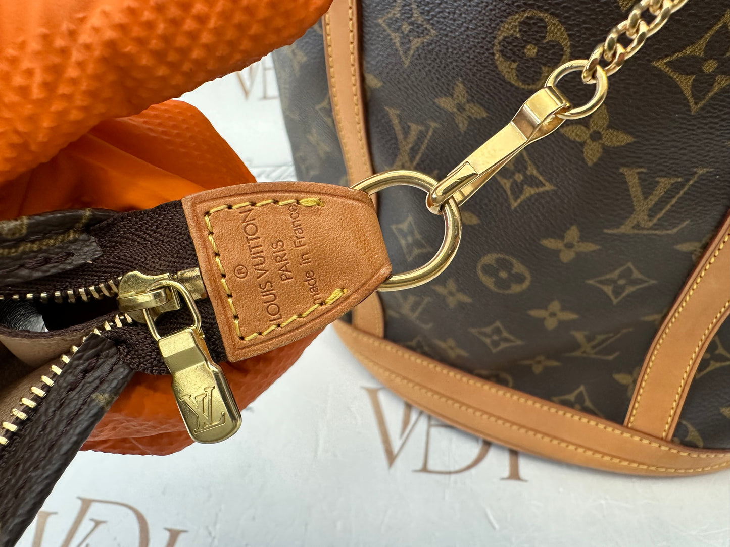 017860 - Louis Vuitton Bucket GM