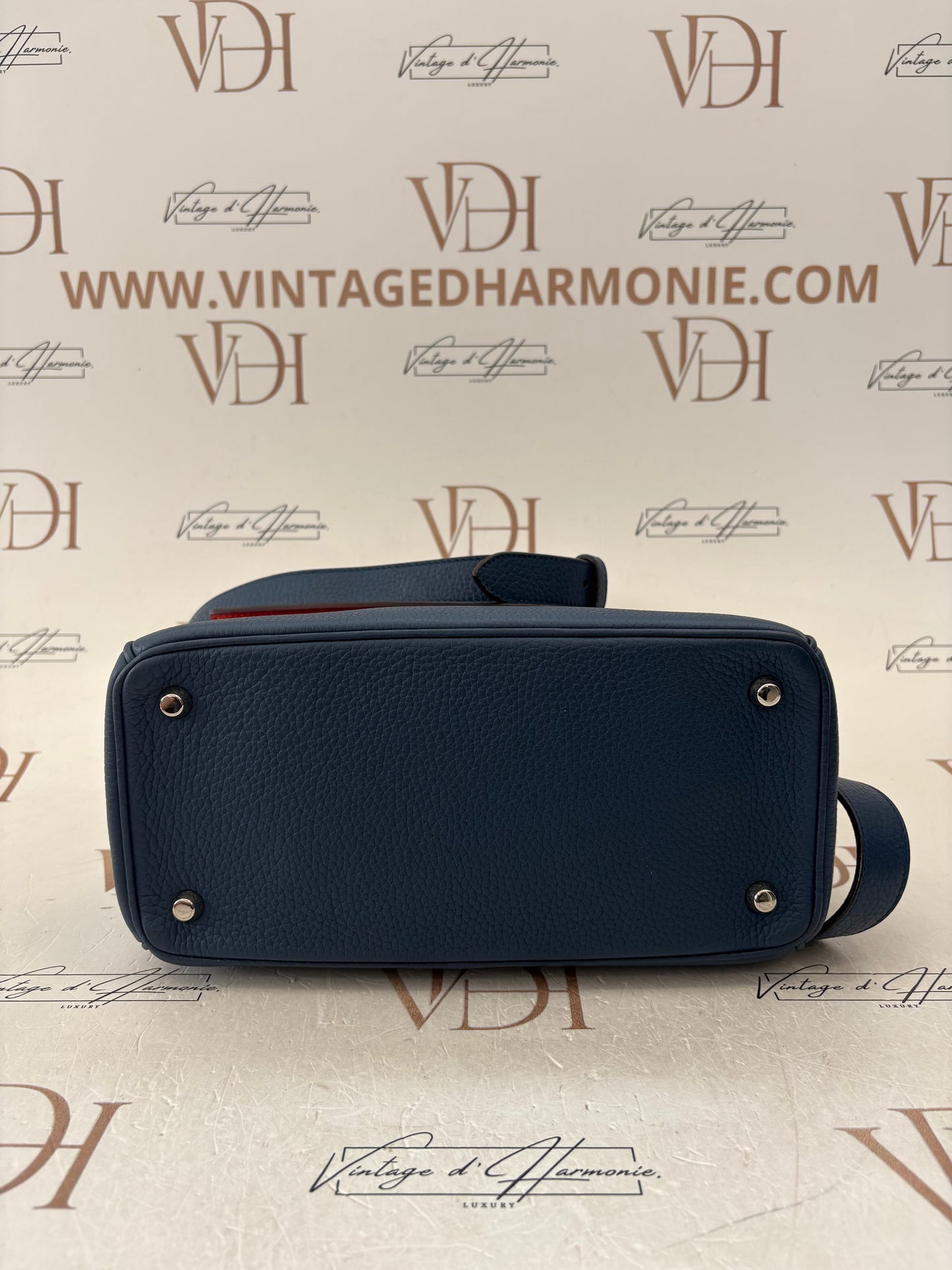 384219 - Dior Be Dior