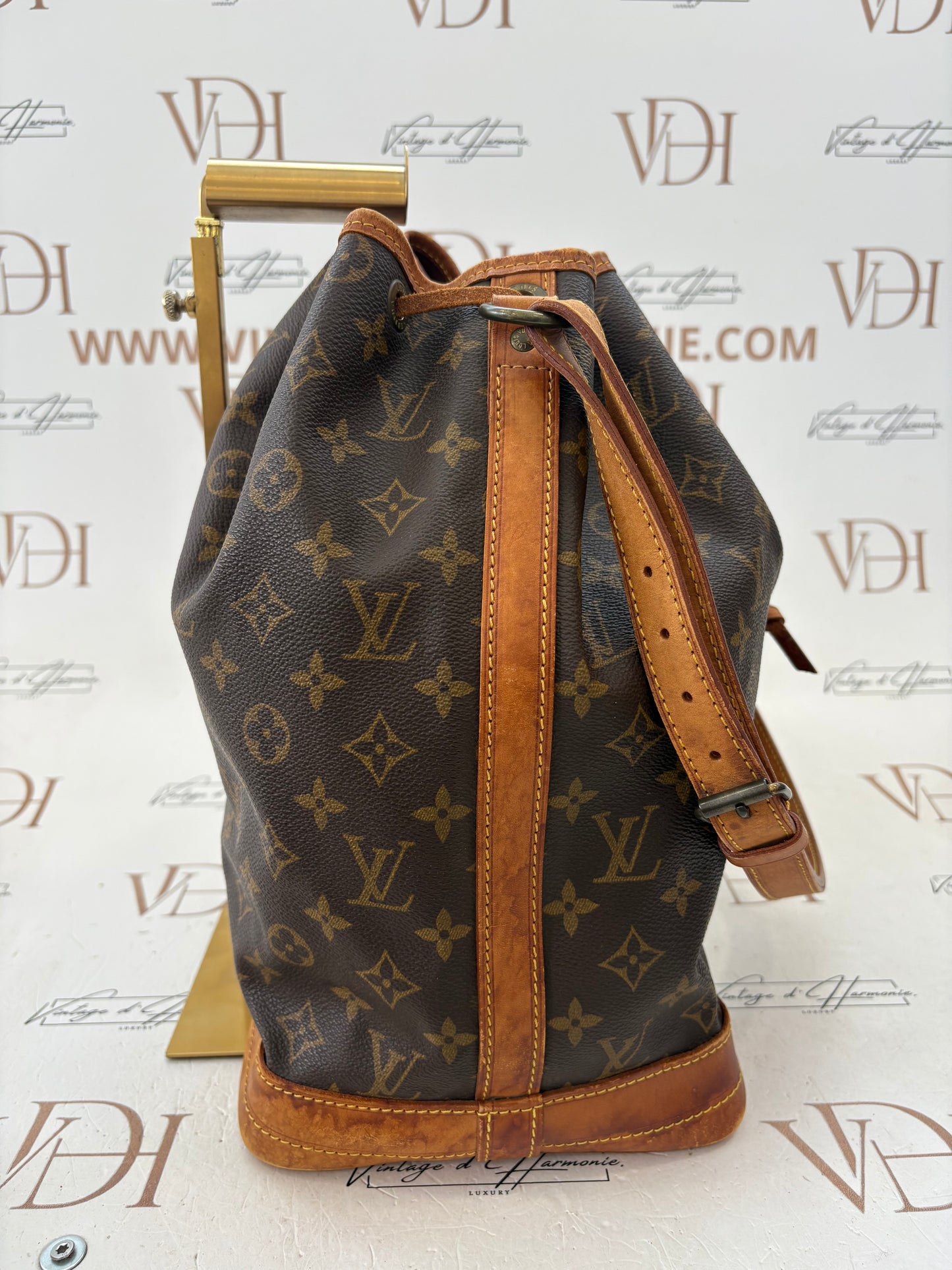 018290 - Louis Vuitton Noé
