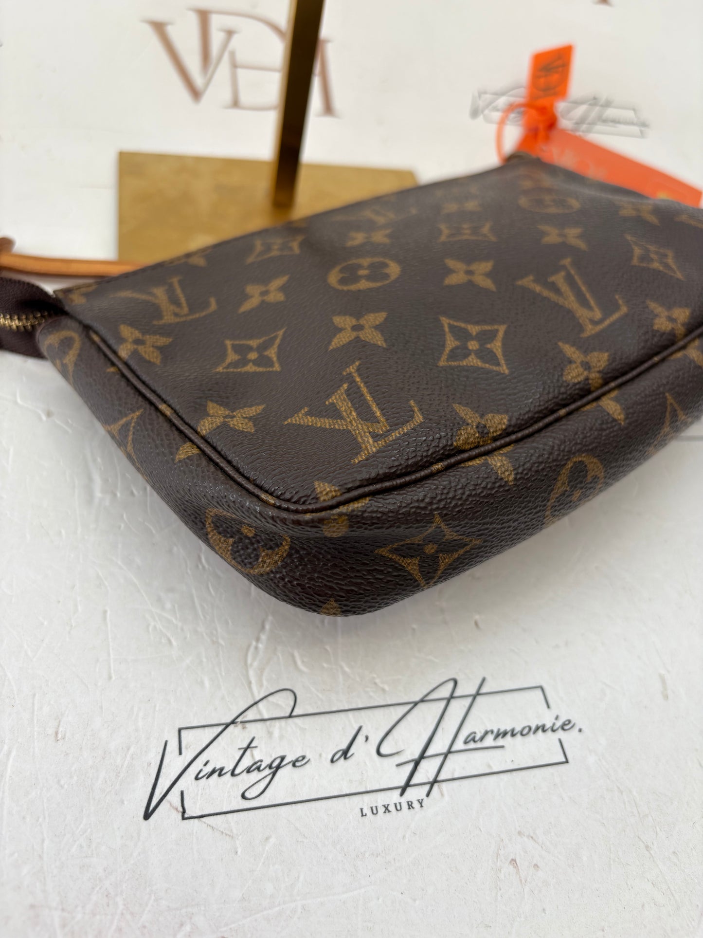 018965 - Louis Vuitton Pochette Accessoires