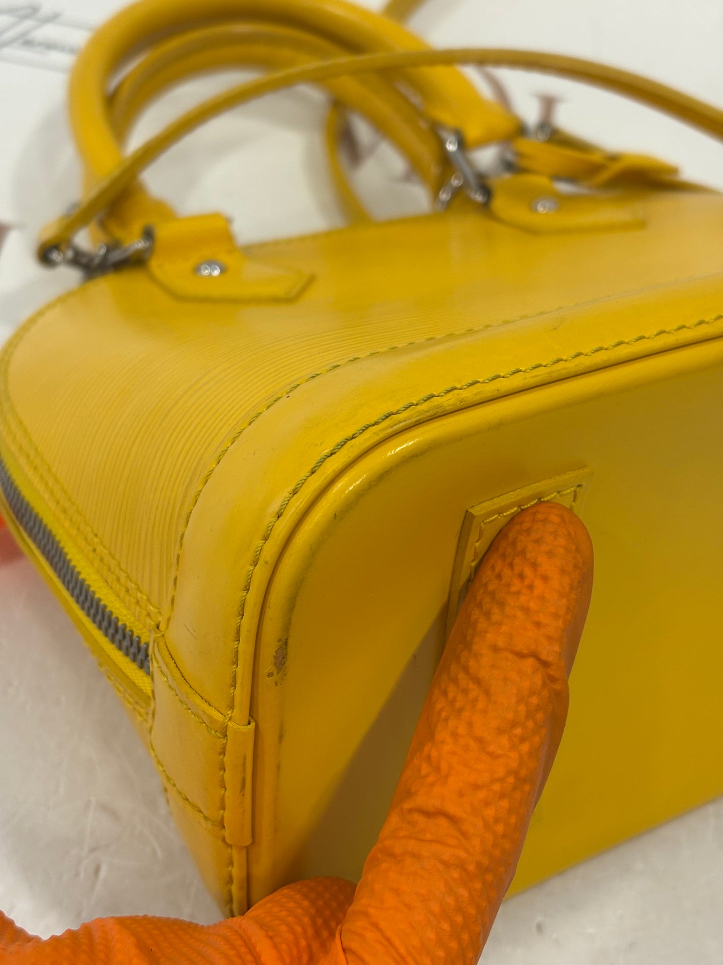 384016 - Louis Vuitton Alma BB