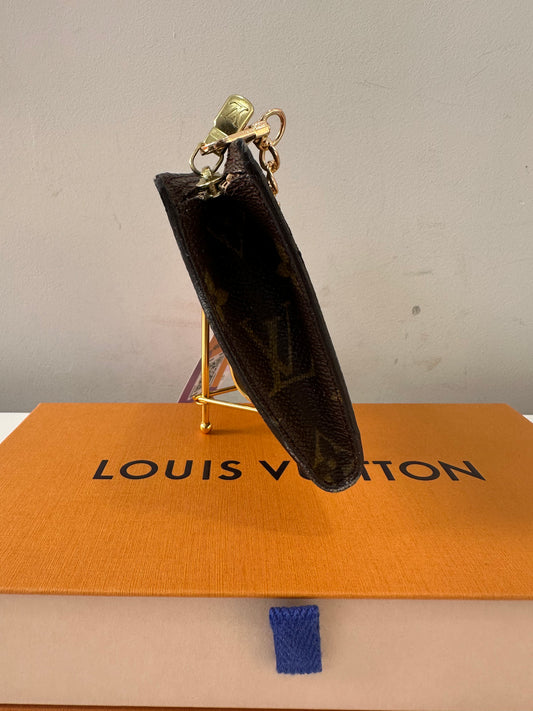 Louis Vuitton Pochette Bucket