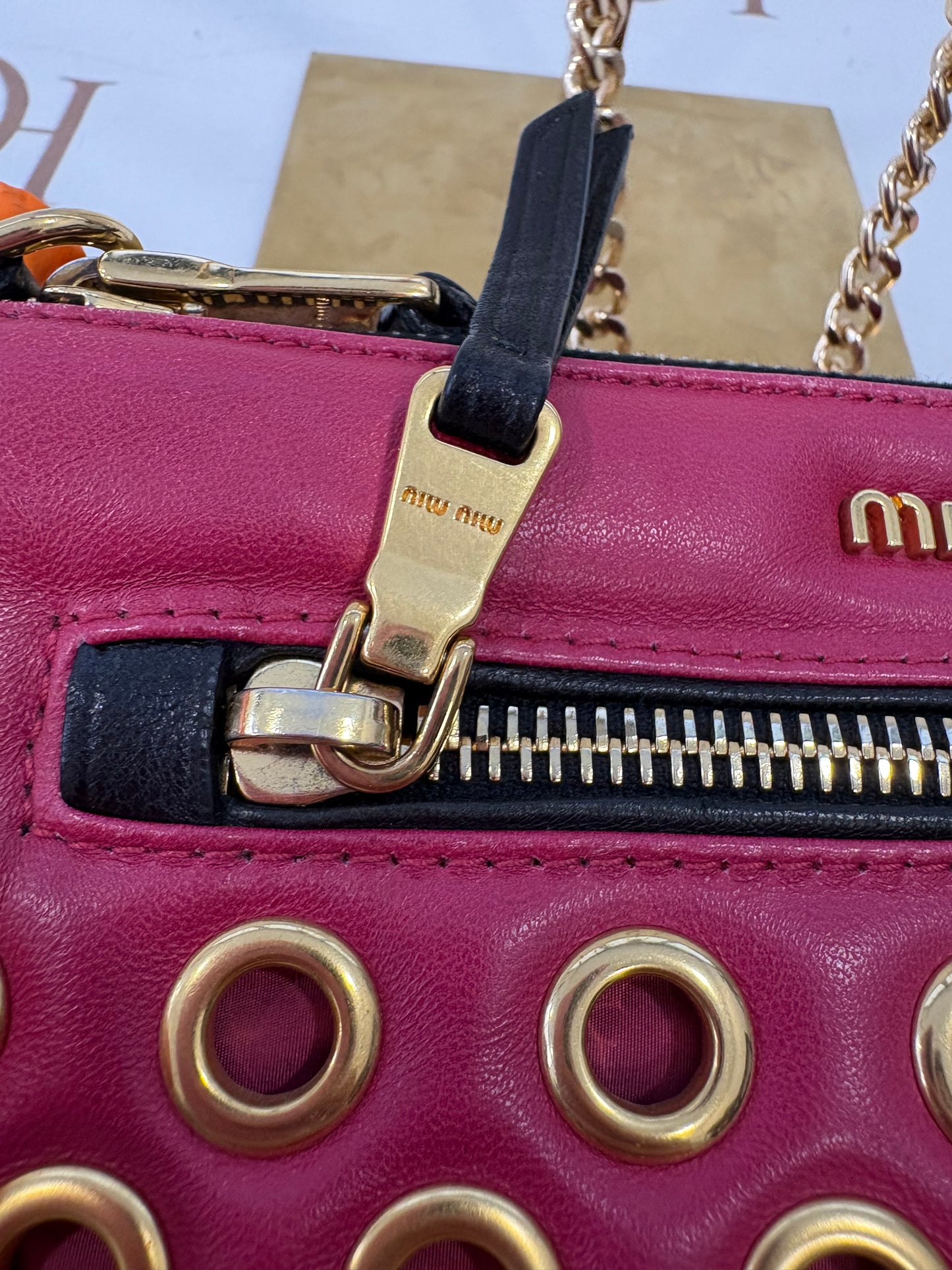 383227 - Miu Miu Zipper Wallet