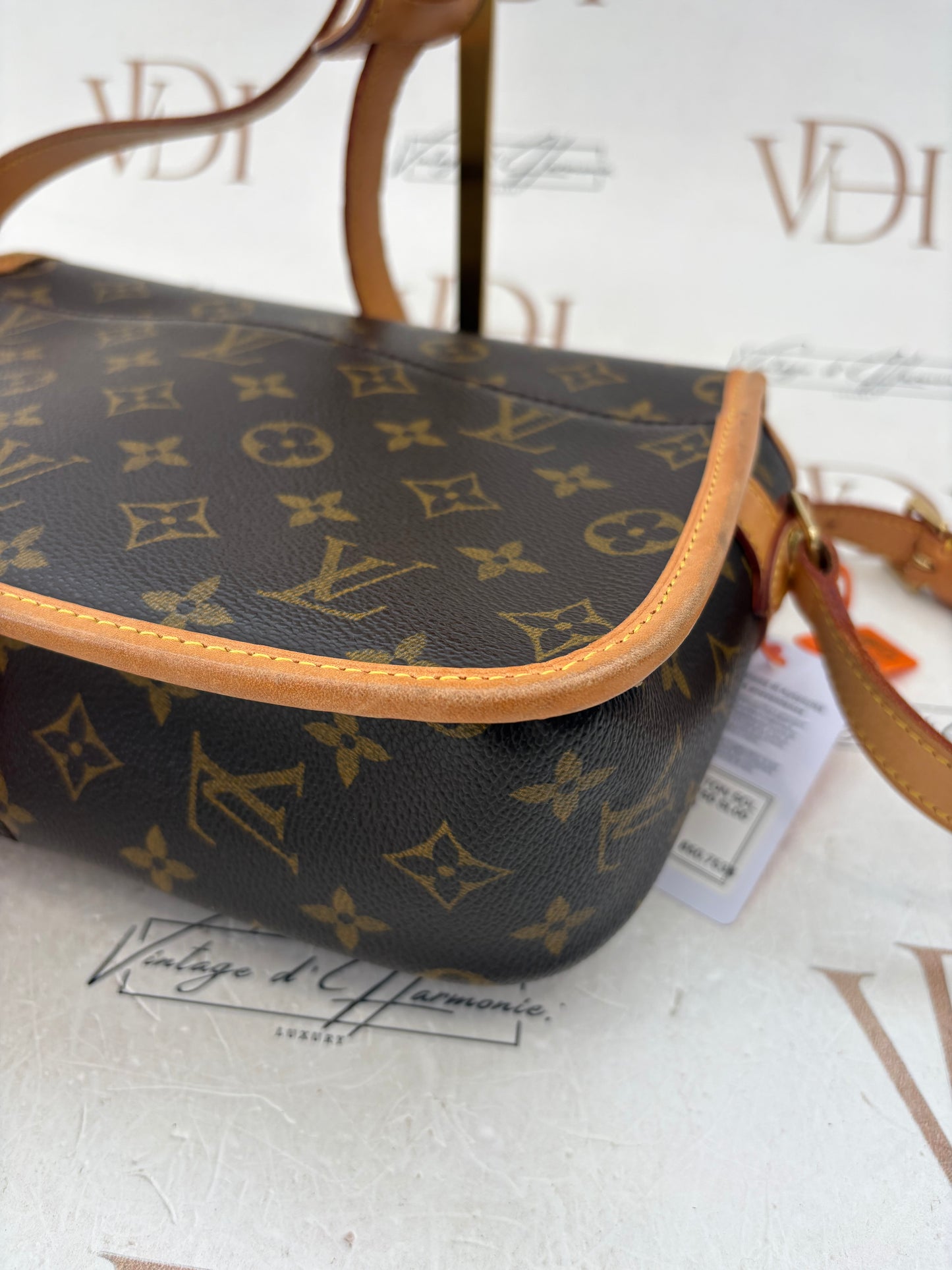 018585 - Louis Vuitton Sologne