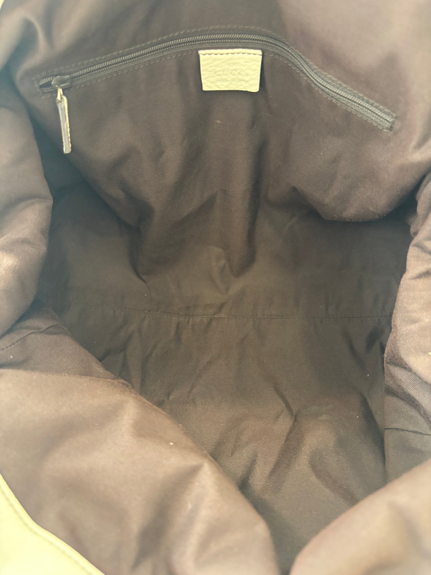 383935 - Gucci Sukey