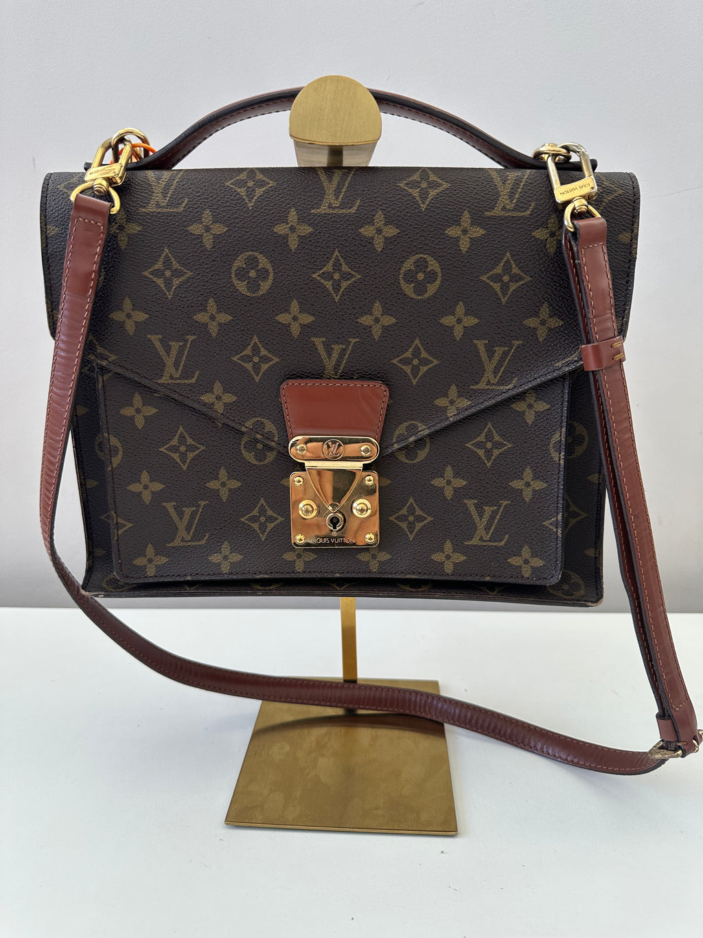 Louis Vuitton Monceau 28