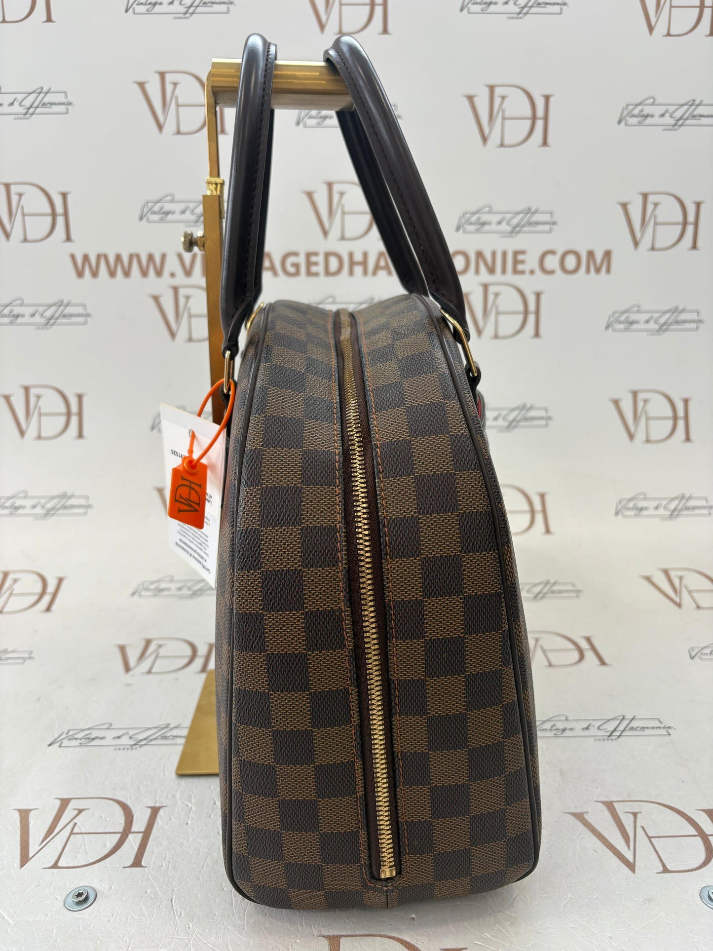 018778 - Louis Vuitton Nolita