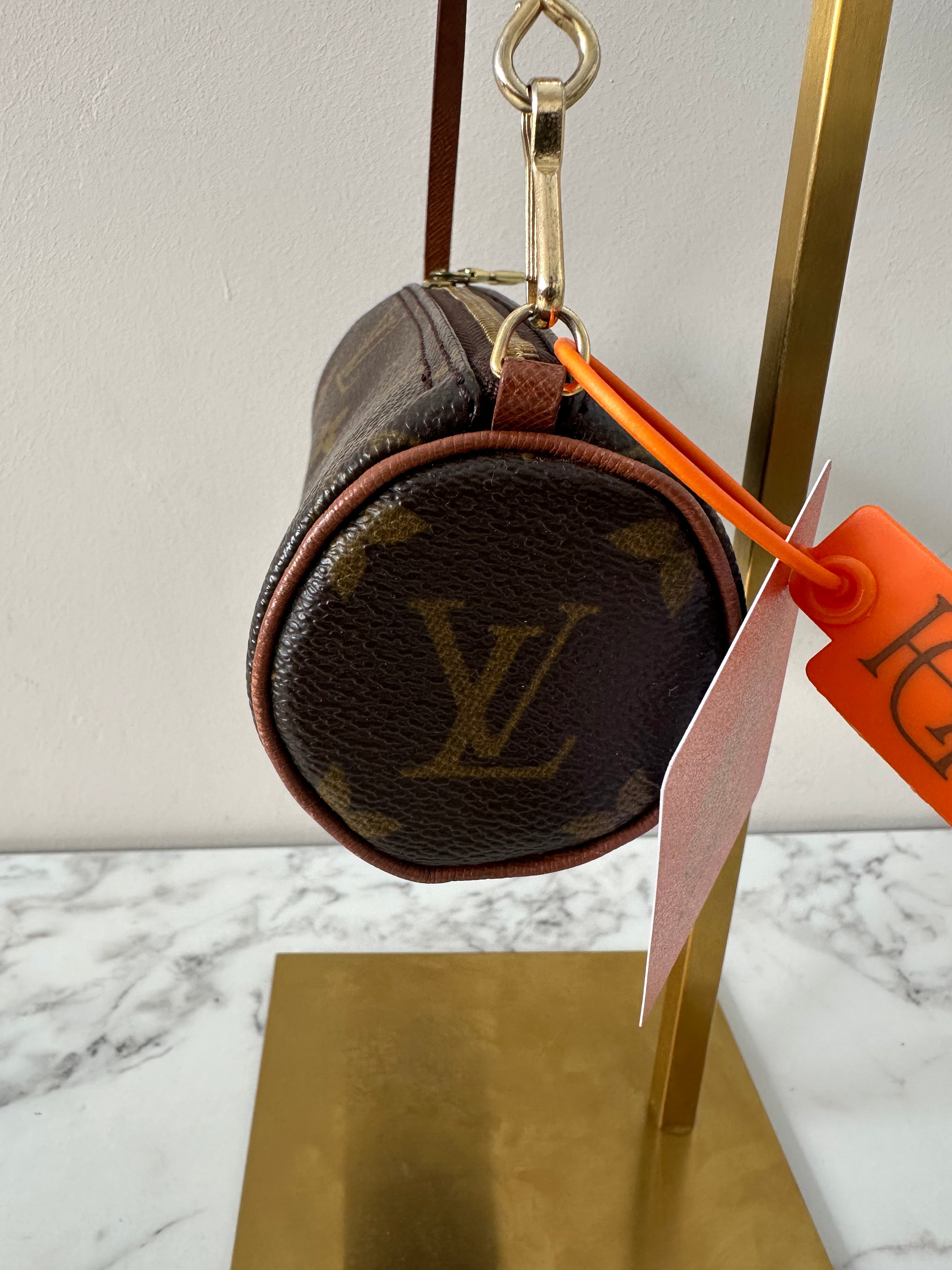 Louis Vuitton Papillon Pouch