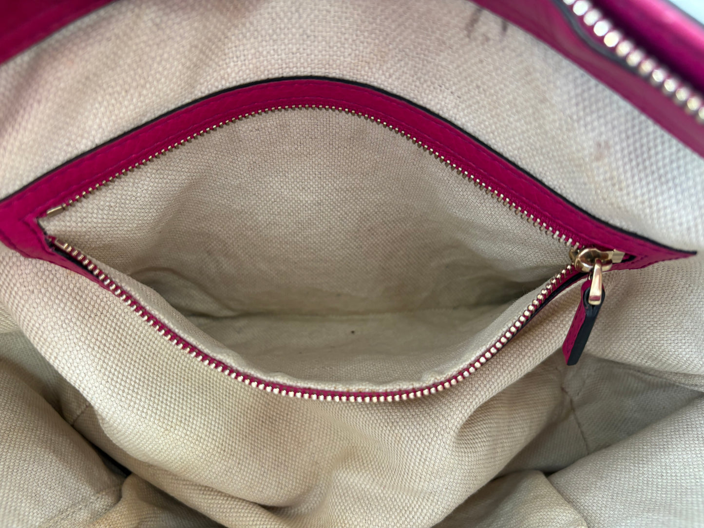 384280 - Gucci Soho