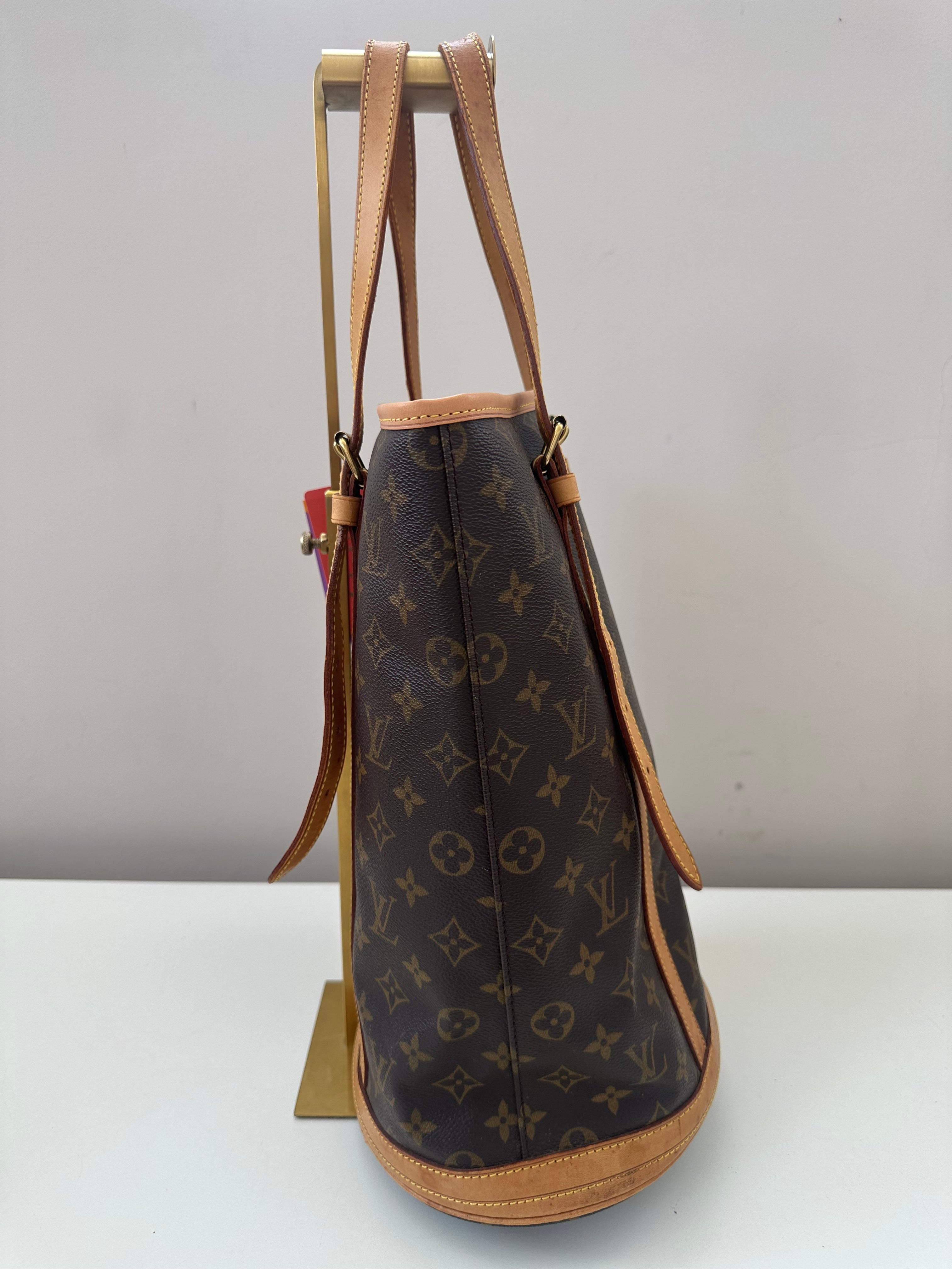 Louis Vuitton Bucket GM