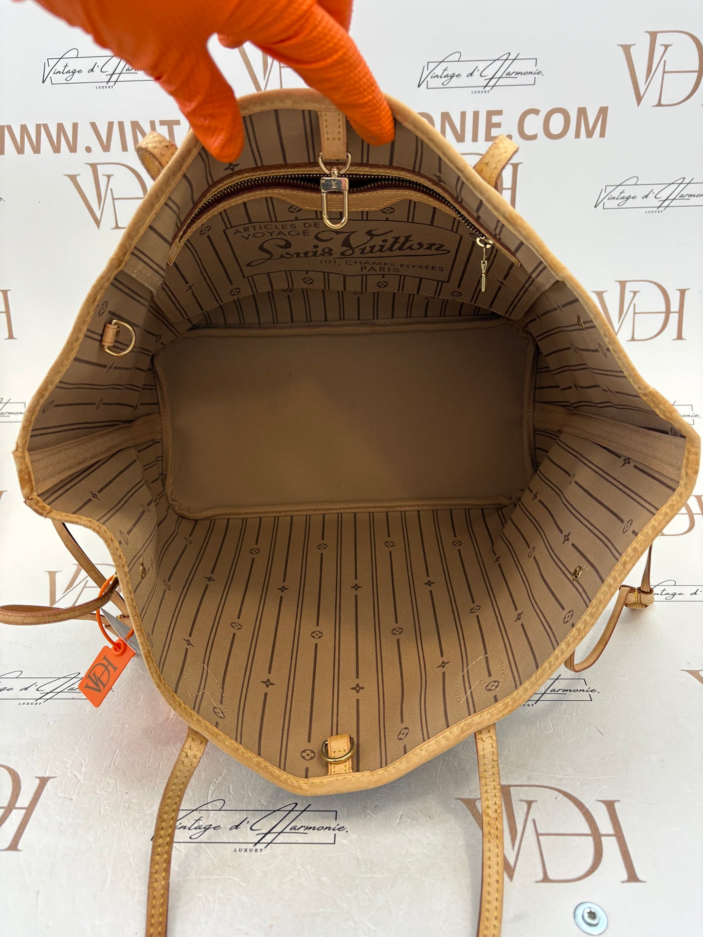 018849 - Louis Vuitton Neverfull MM