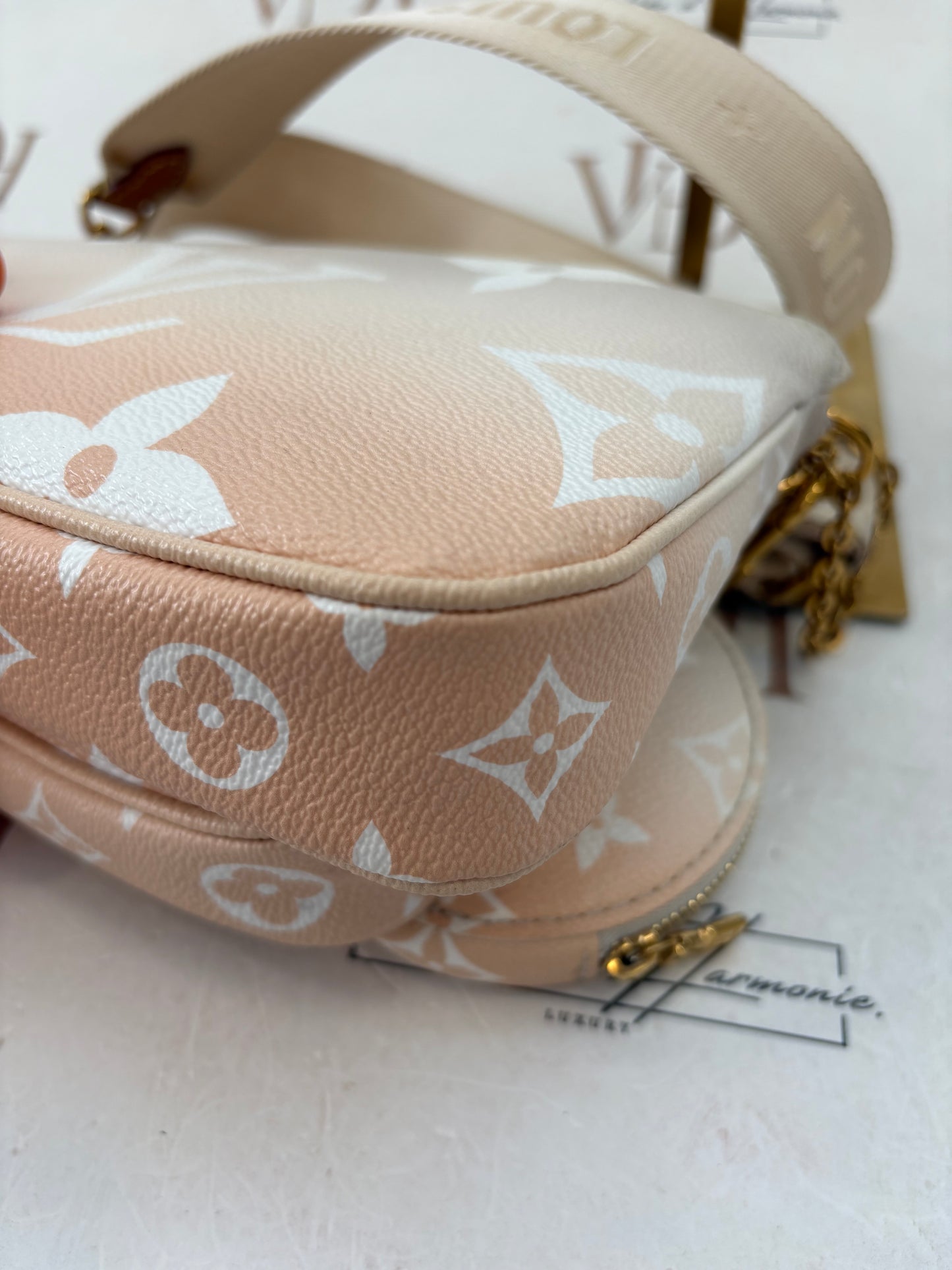 383306 - Louis Vuitton MultiPoschette