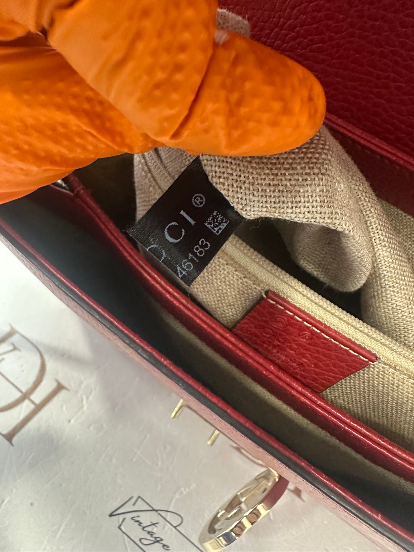 382733 - Gucci Interlocking