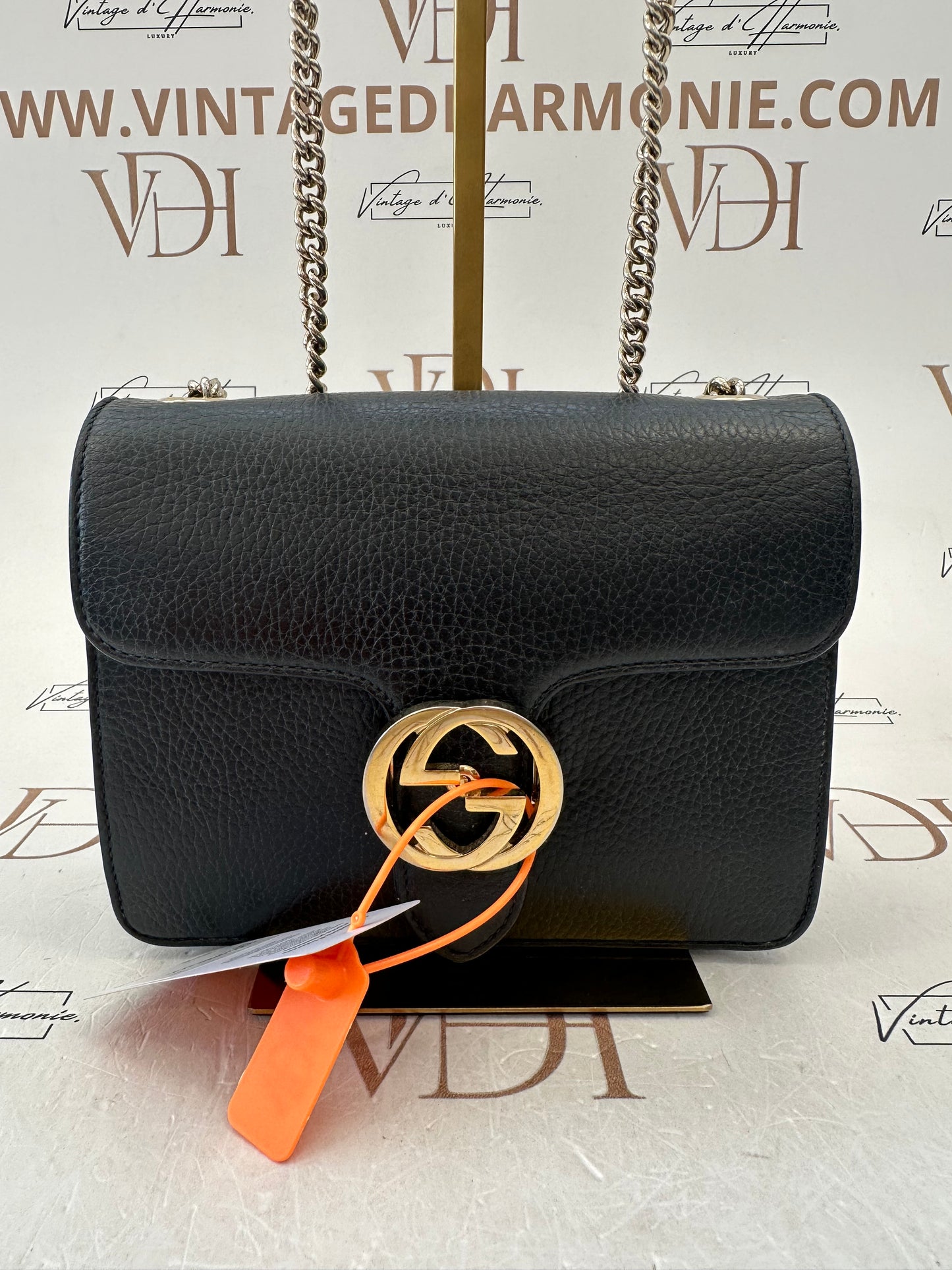 382996 - Gucci Interlocking