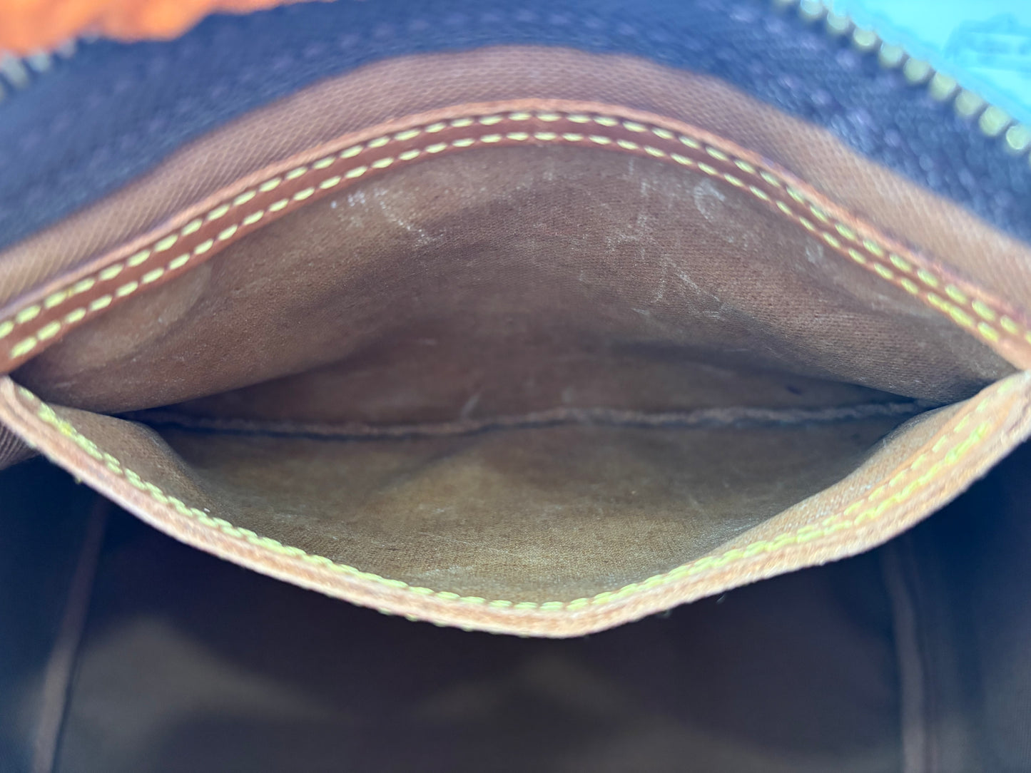 018834 - Louis Vuitton Speedy 25