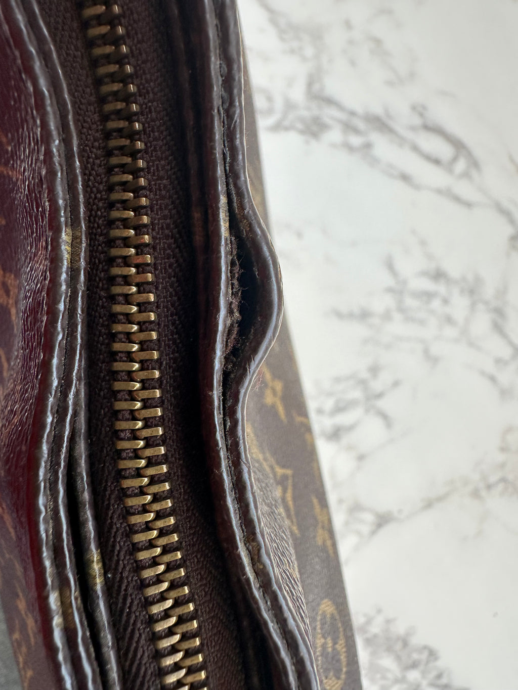 Louis Vuitton Looping GM