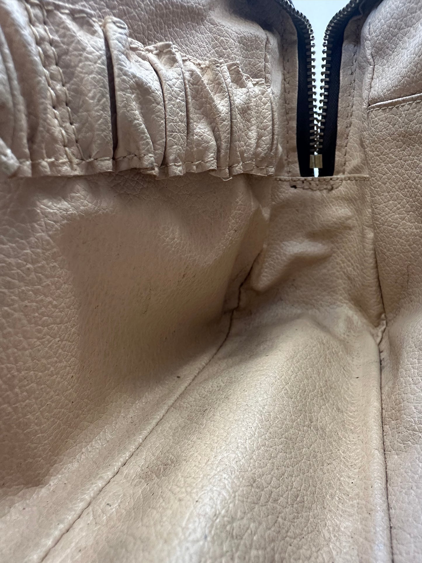 Louis Vuitton Trousse Toilette 28