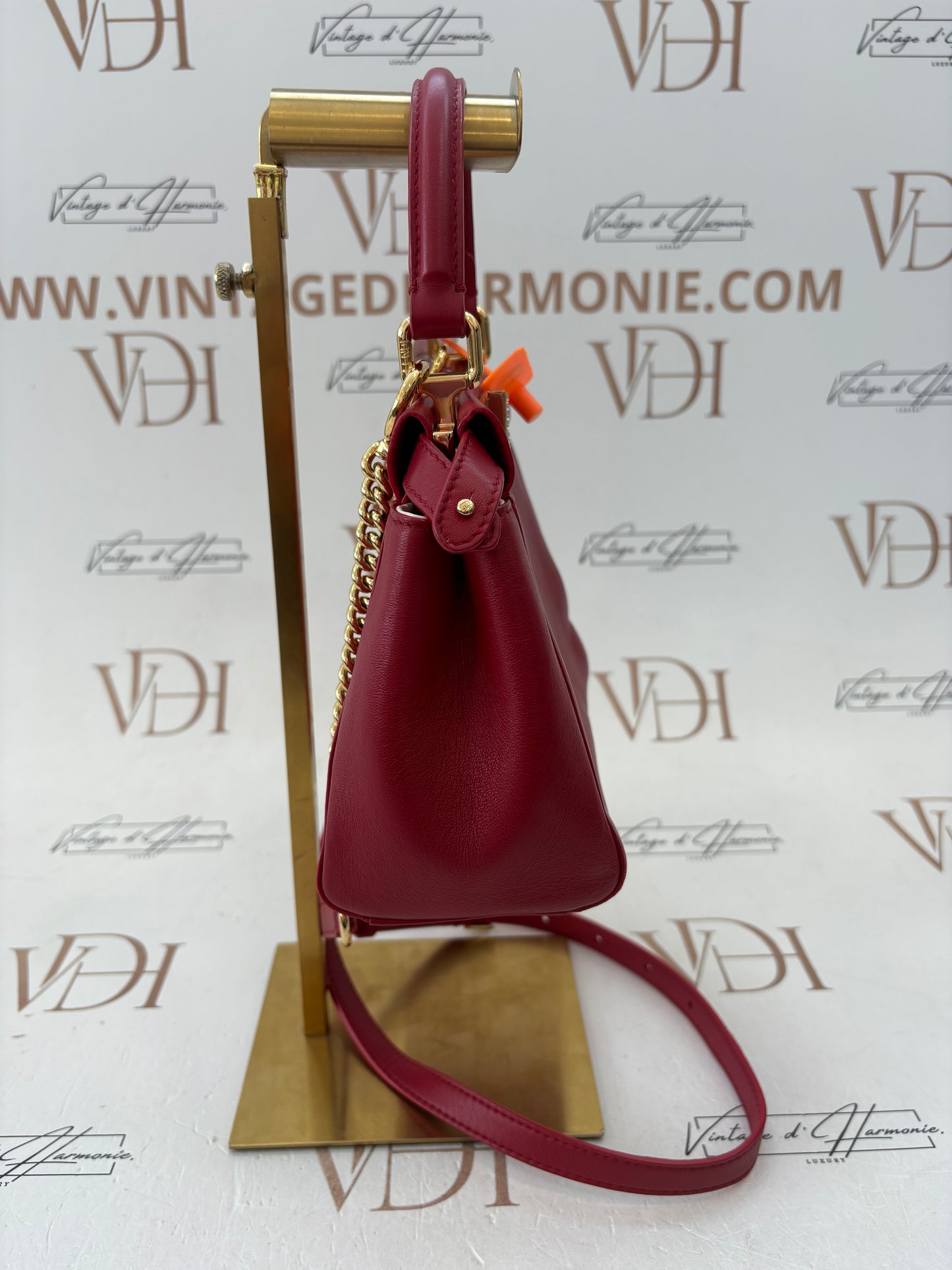 383955 - Fendi Peekaboo