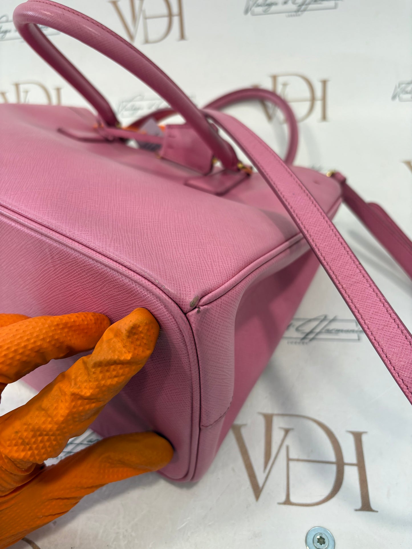 201016 - Prada Galleria Pink