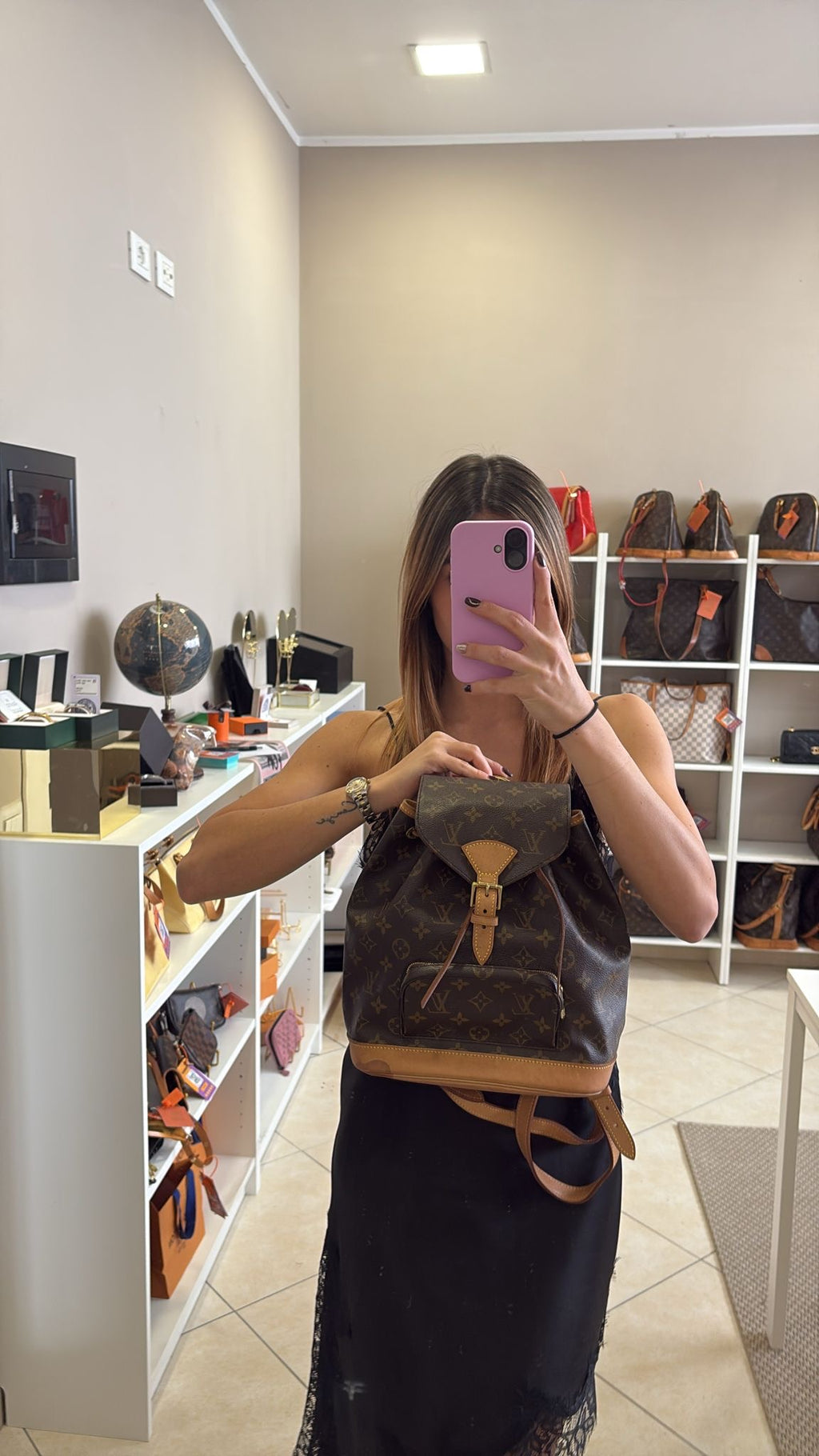 Louis Vuitton Montsouris MM