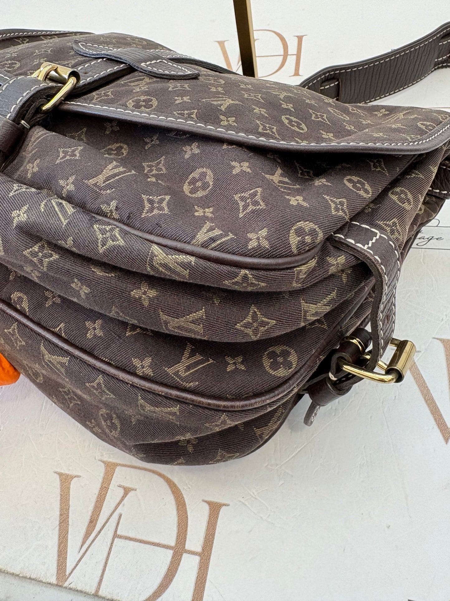017726 - Louis Vuitton Saumur 30