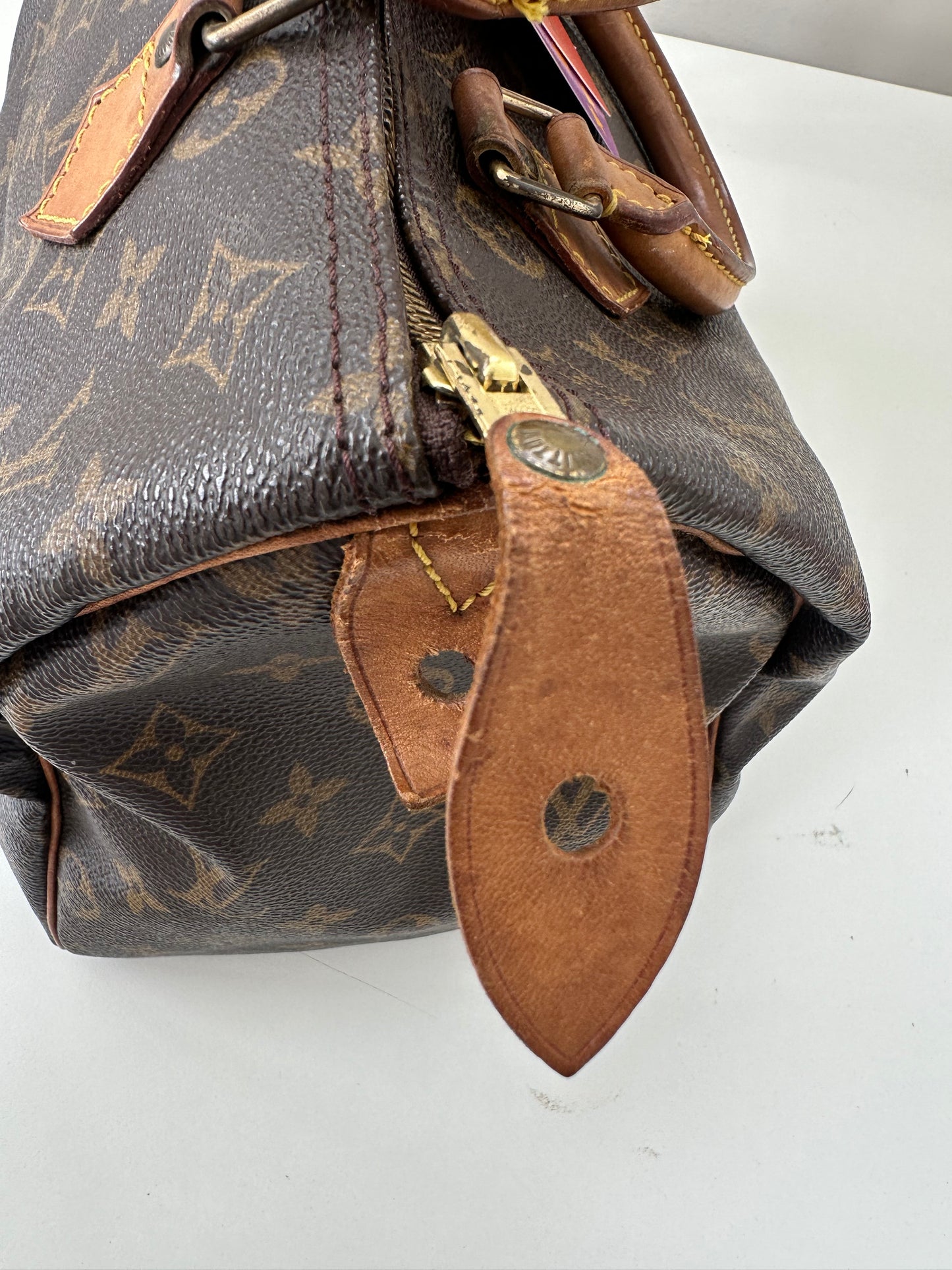 Louis Vuitton Speedy 30