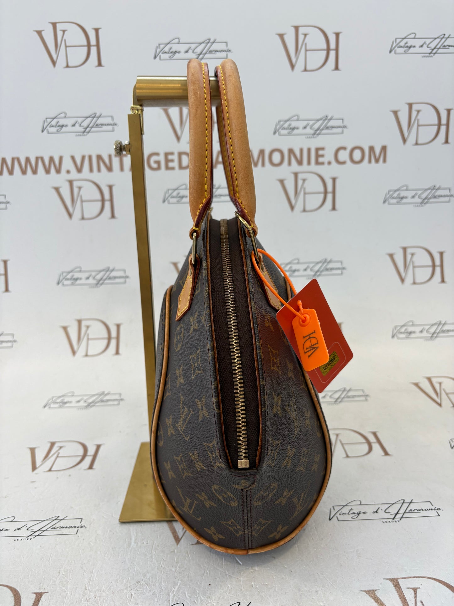 017064 - Louis Vuitton Ellipse PM