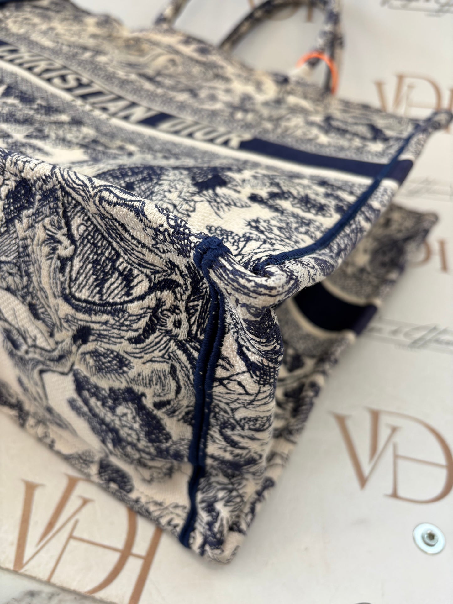 383592 - Dior Book Tote