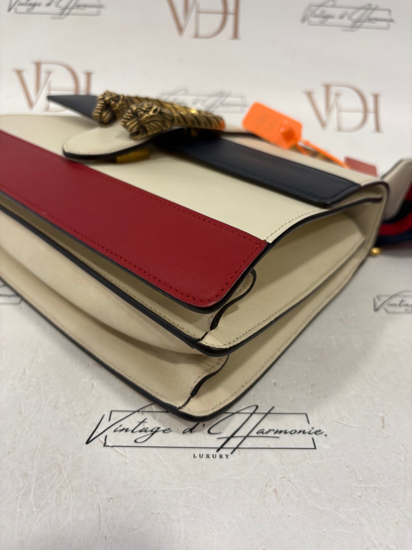 383889 - Gucci Dionysus