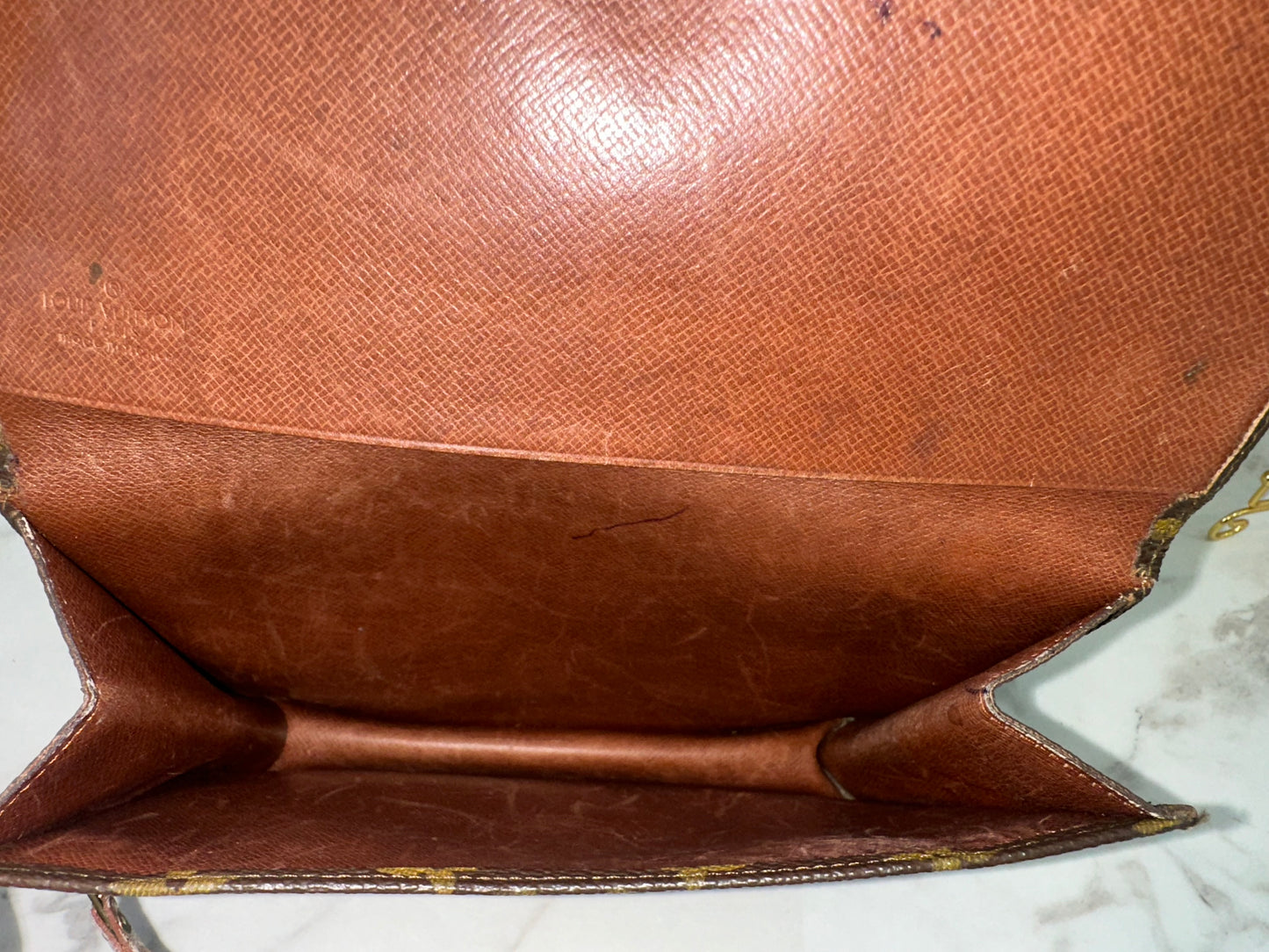 Louis Vuitton Round Wallet