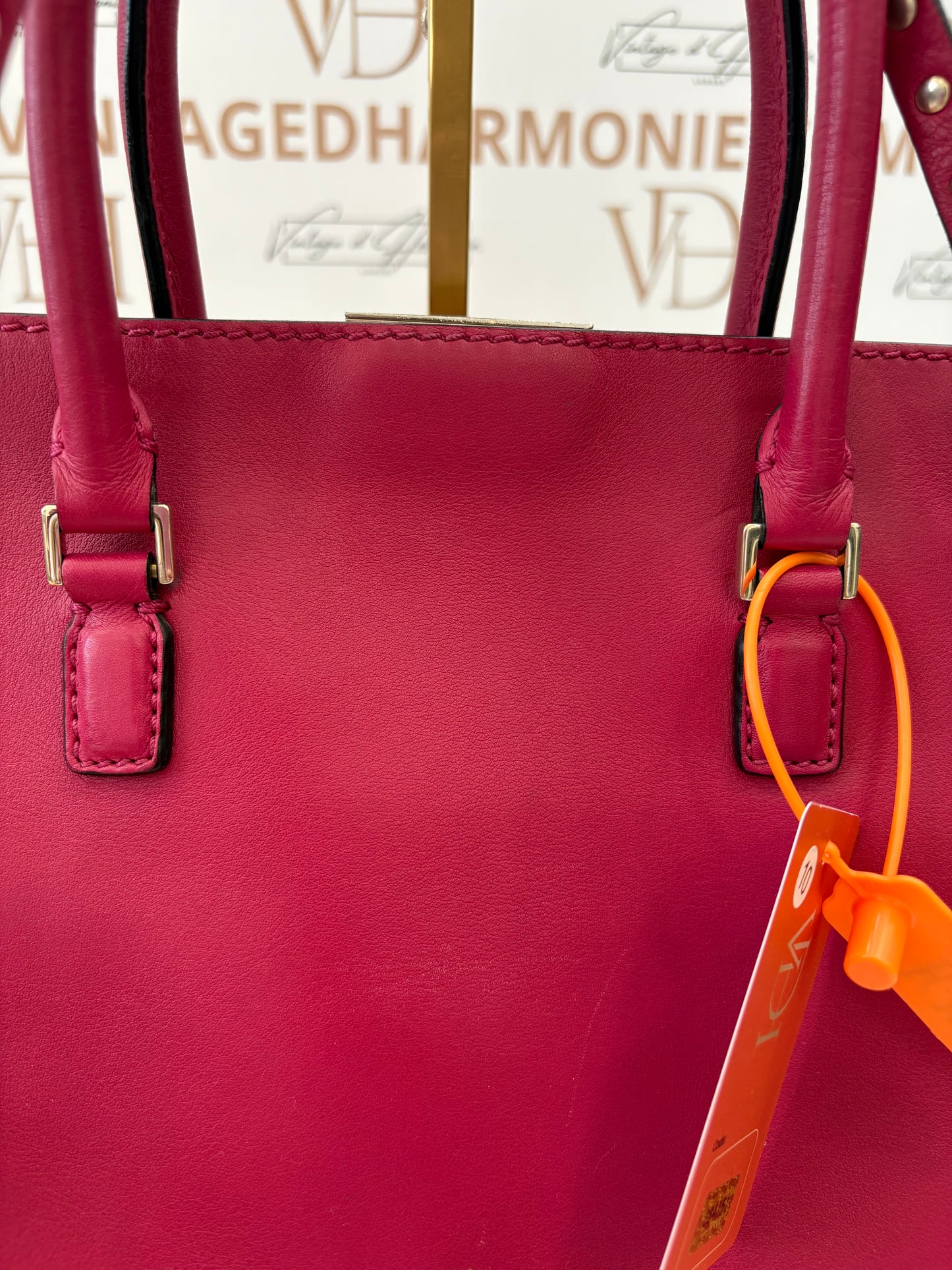 384151 - Valentino Rockstud