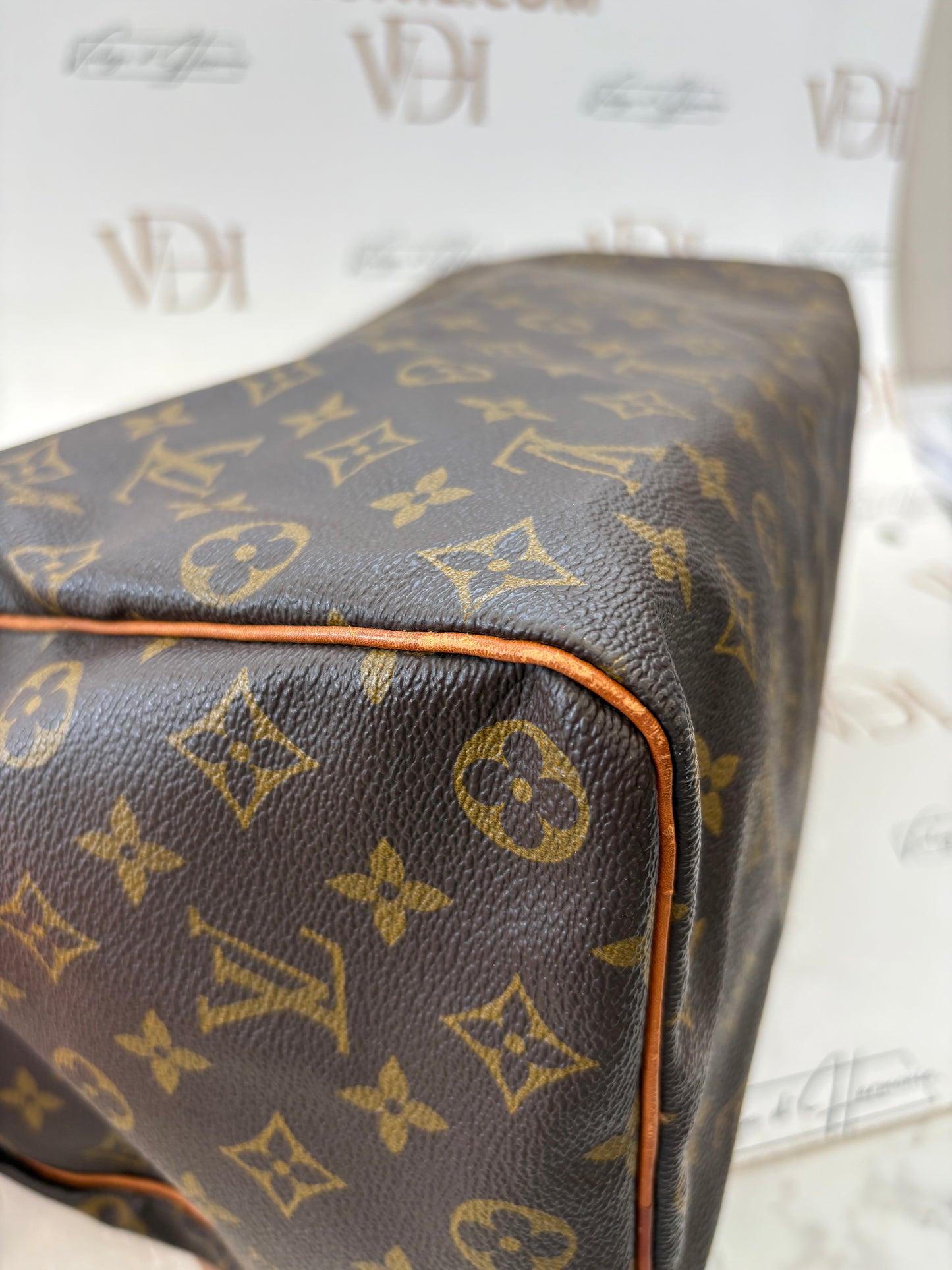 018112 - Louis Vuitton Speedy 40
