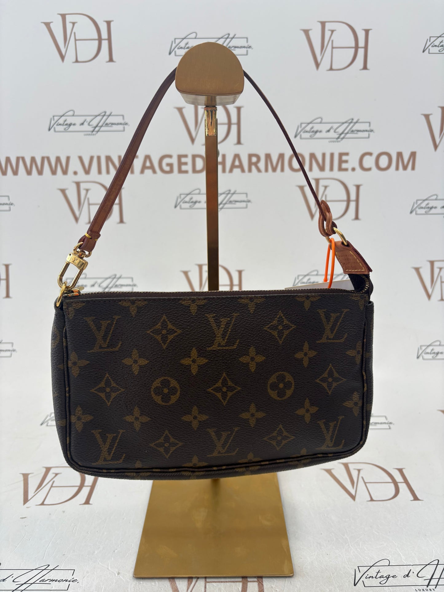 018635 - Louis Vuitton Pochette Accessoires