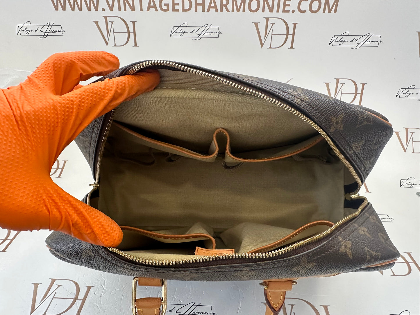 017746 - Louis Vuitton Deauville
