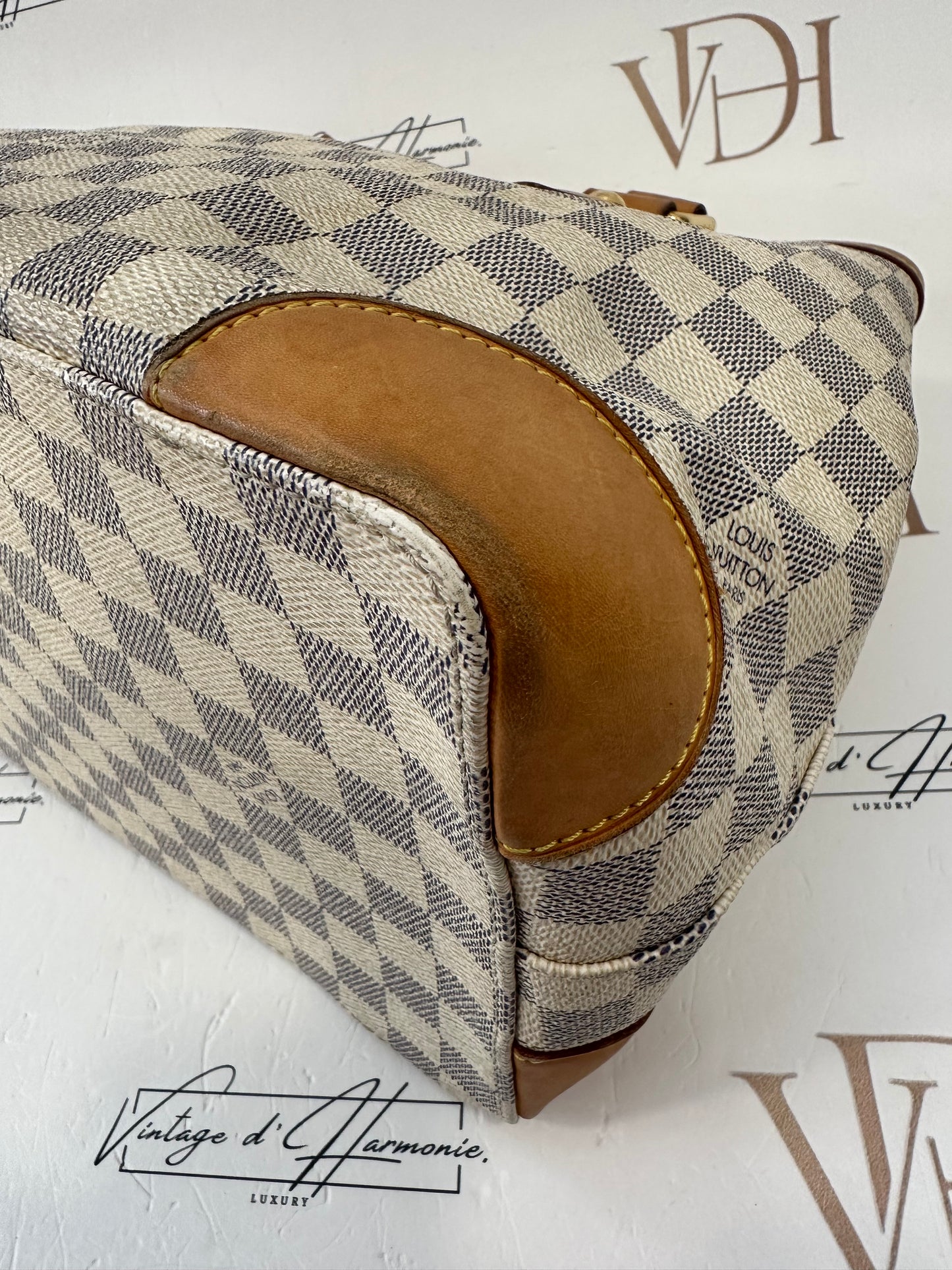 017921 - Louis Vuitton Azur Hampstead PM