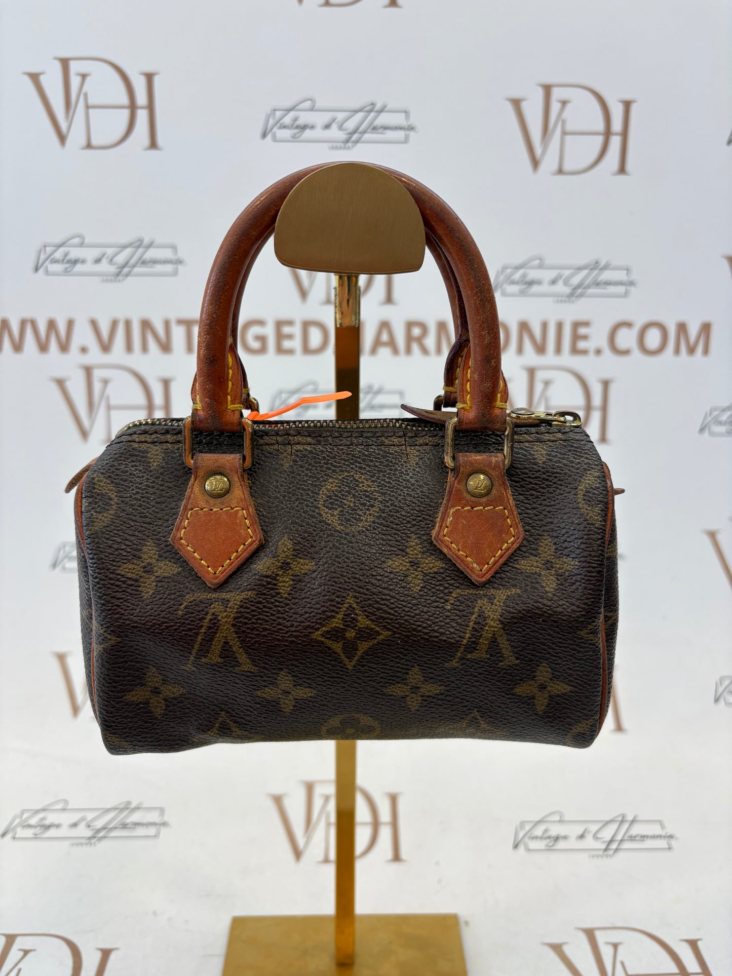 018358 - Louis Vuitton Speedy Nano