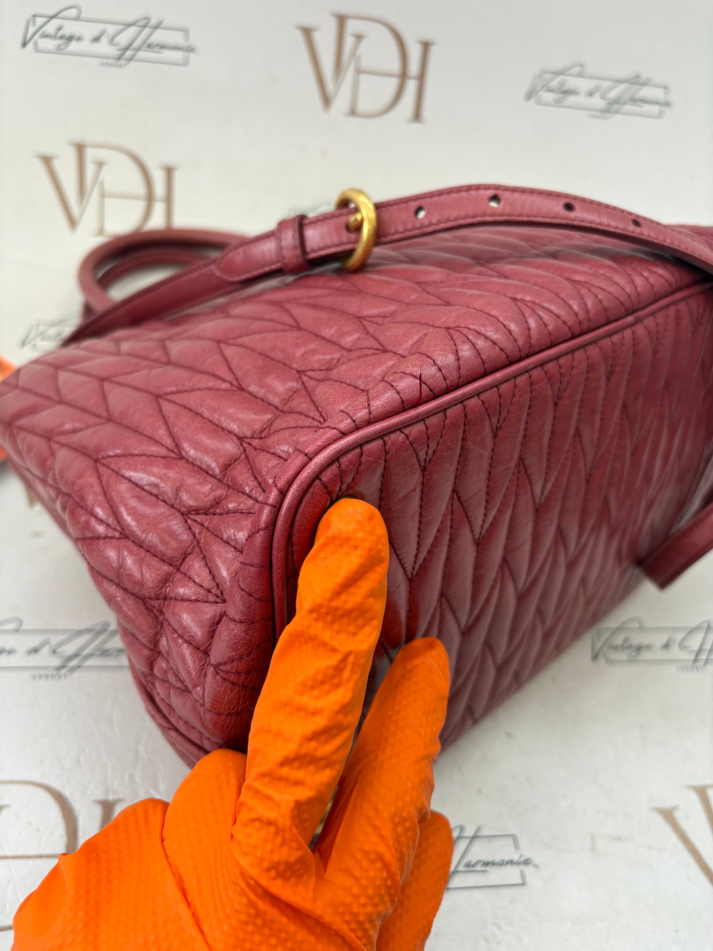 383329 - Miu Miu