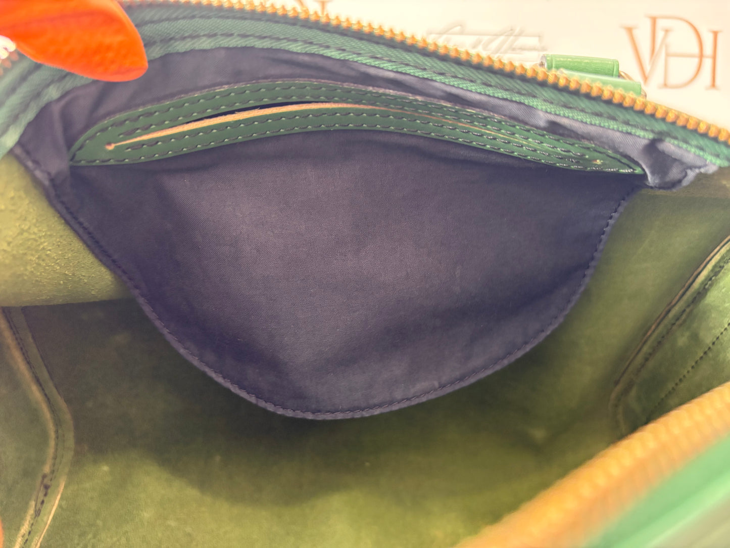 018561 - Louis Vuitton Green Epi Speedy 30