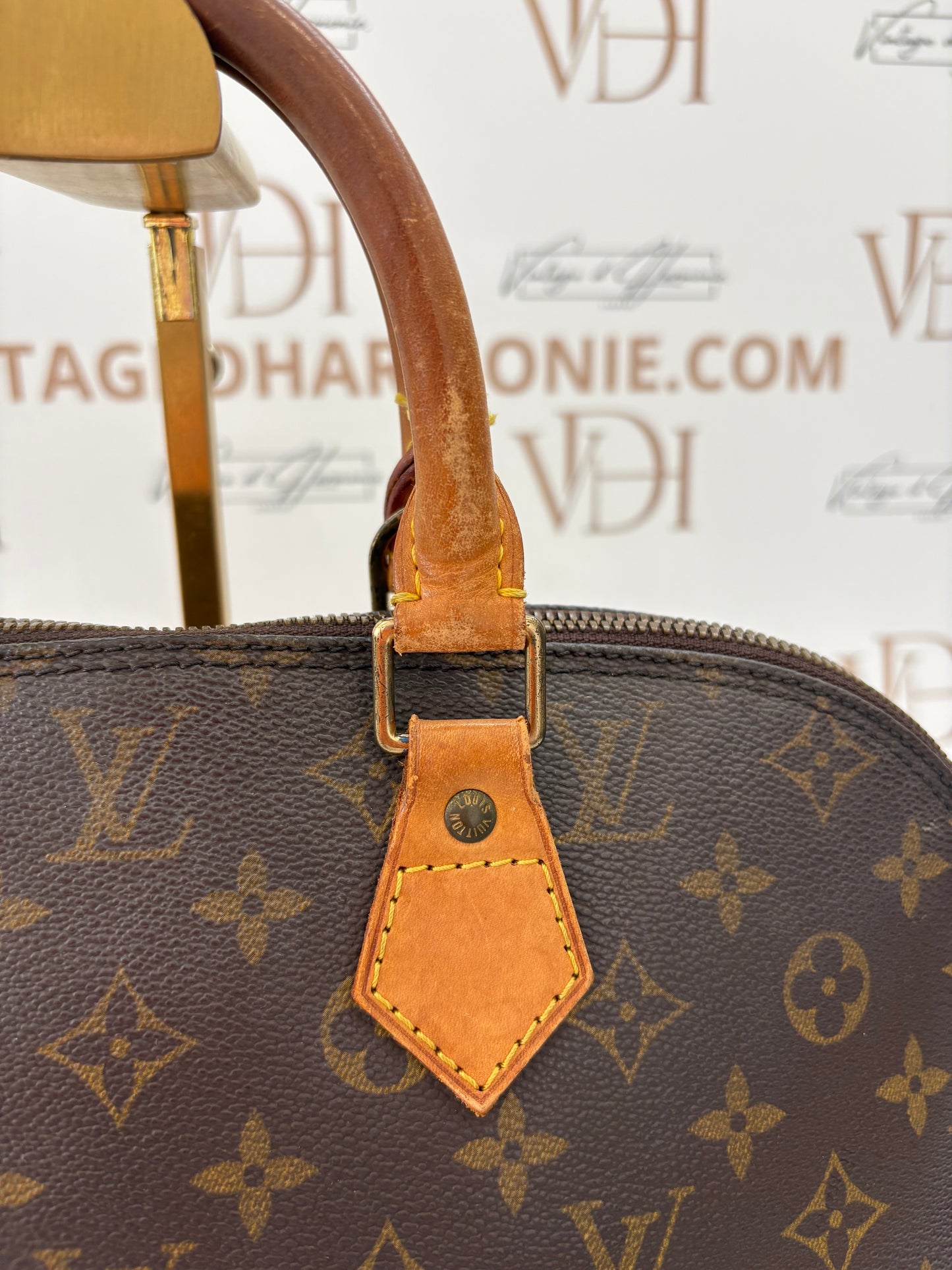 018331 - Louis Vuitton Alma