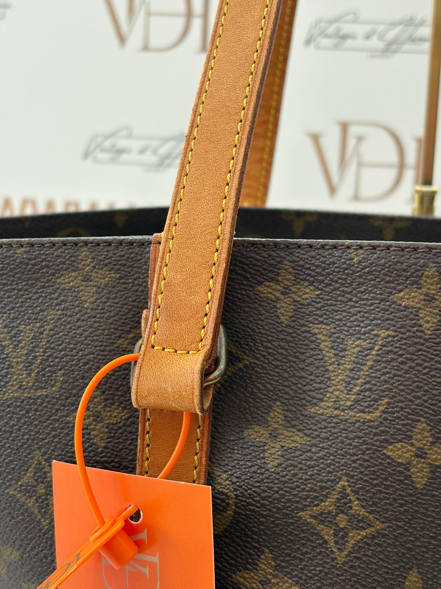 019008 - Louis Vuitton Sac Shopping