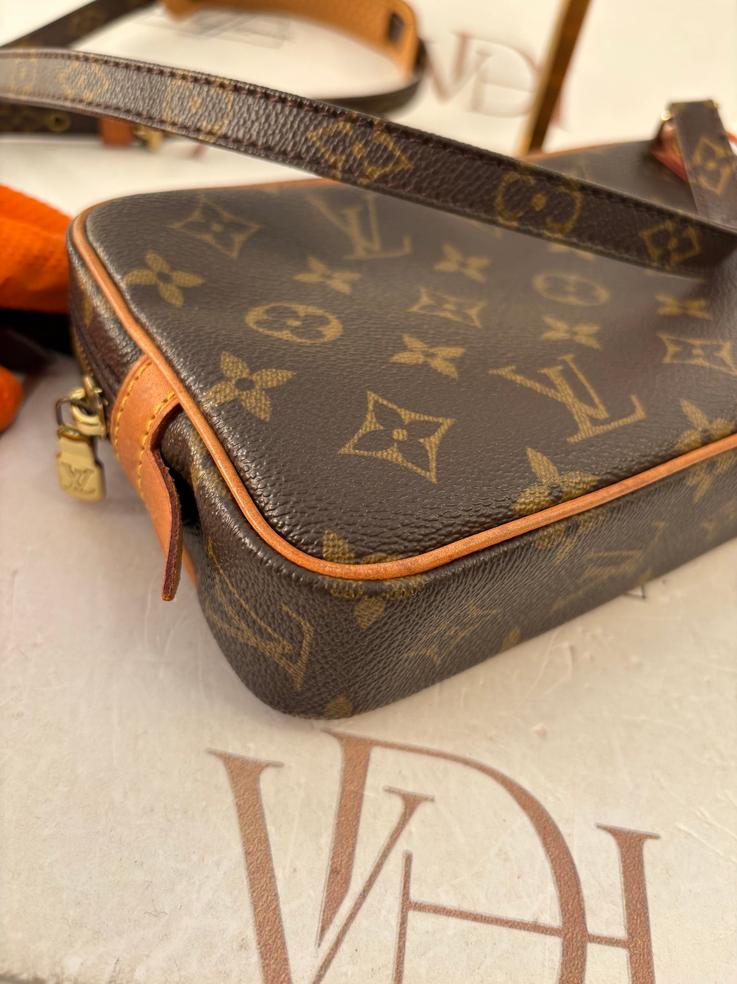 017662 - Louis Vuitton Marly Bandouliere