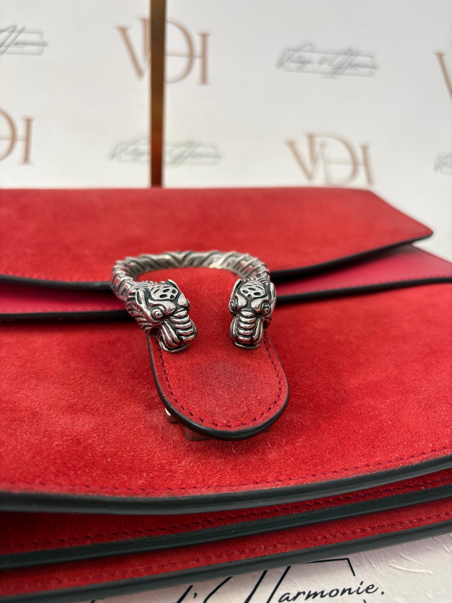 200797 - Gucci Dionysus