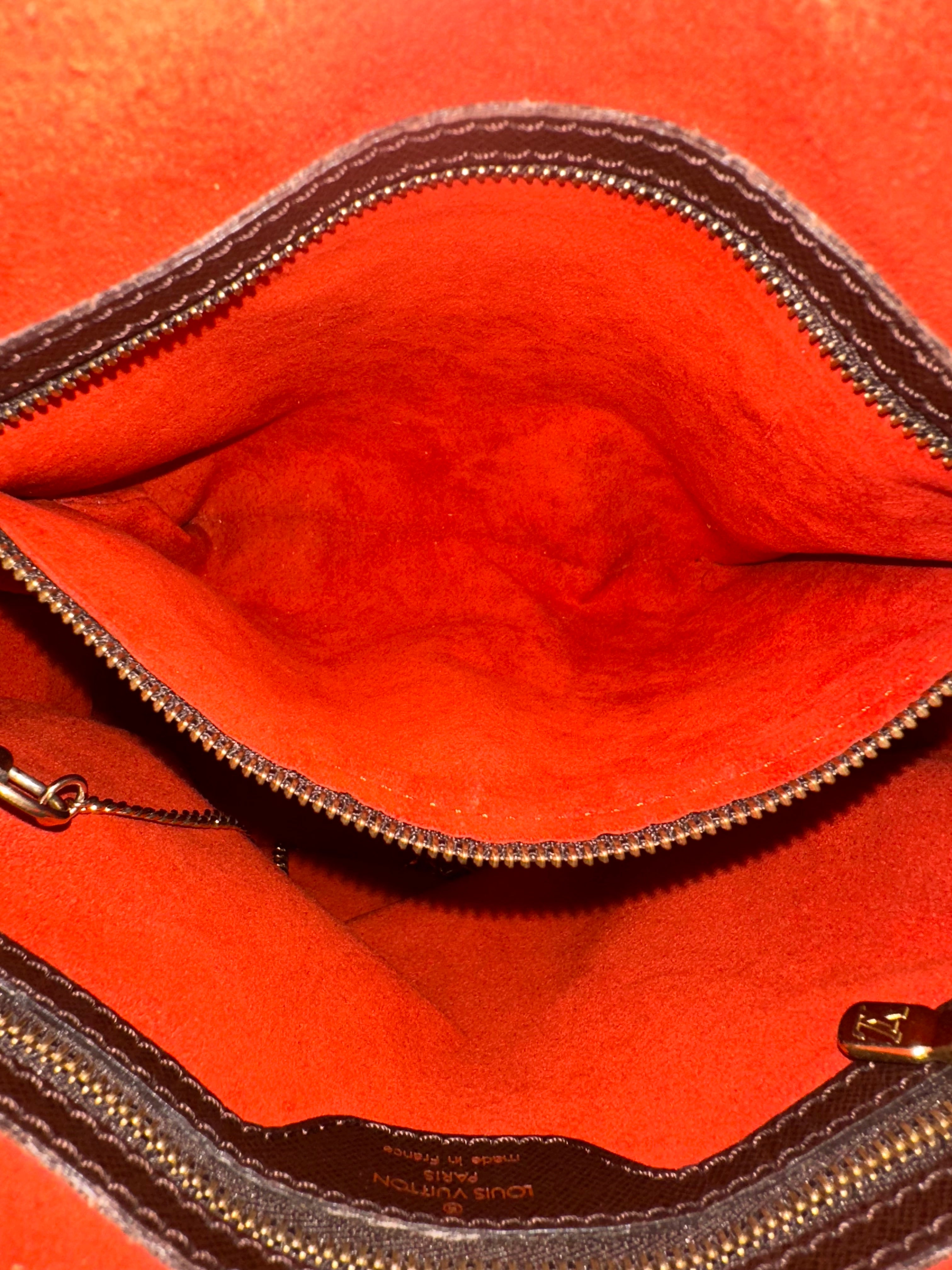 Louis Vuitton Marais