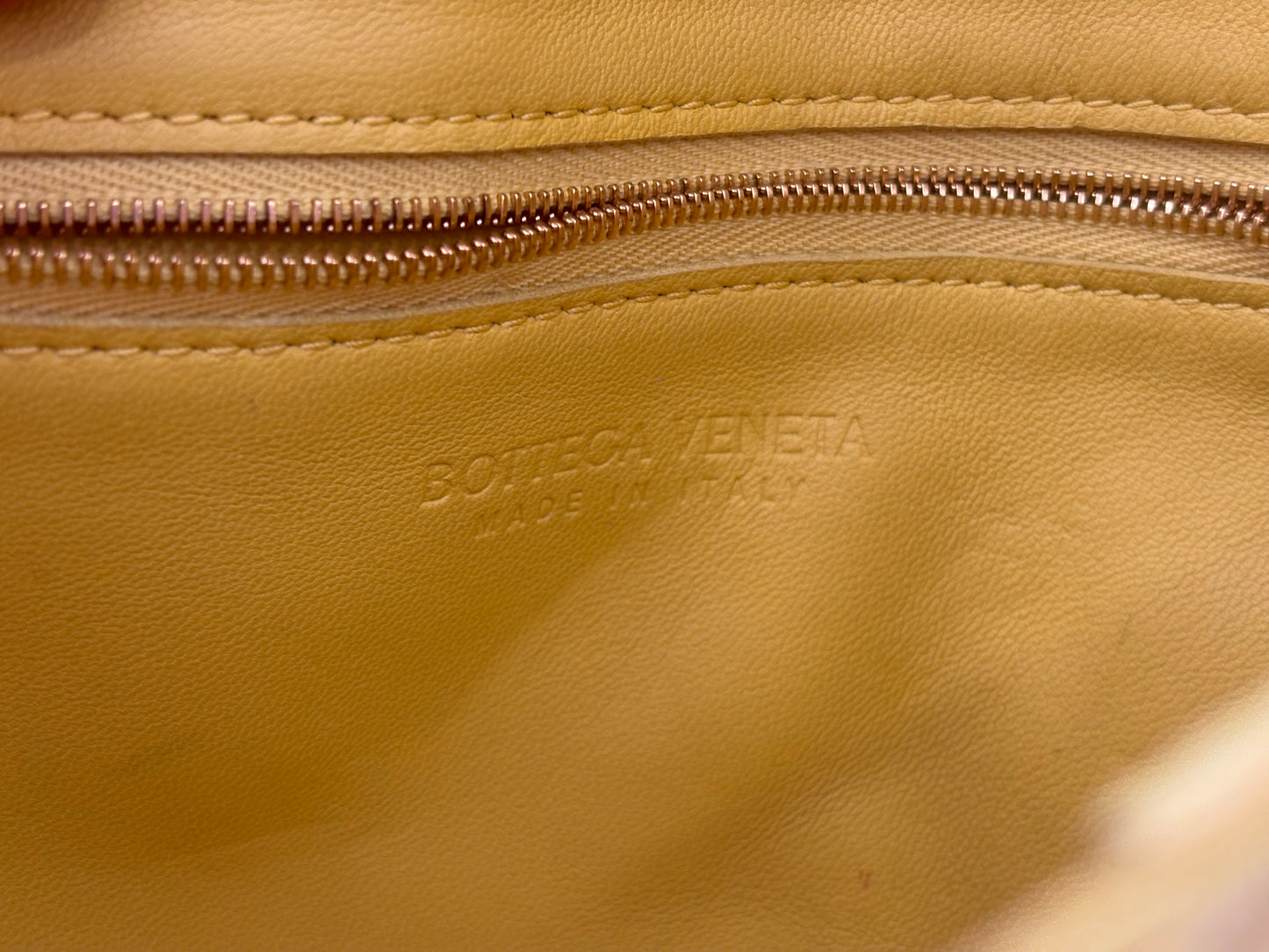 383974 - Bottega Veneta Cassette
